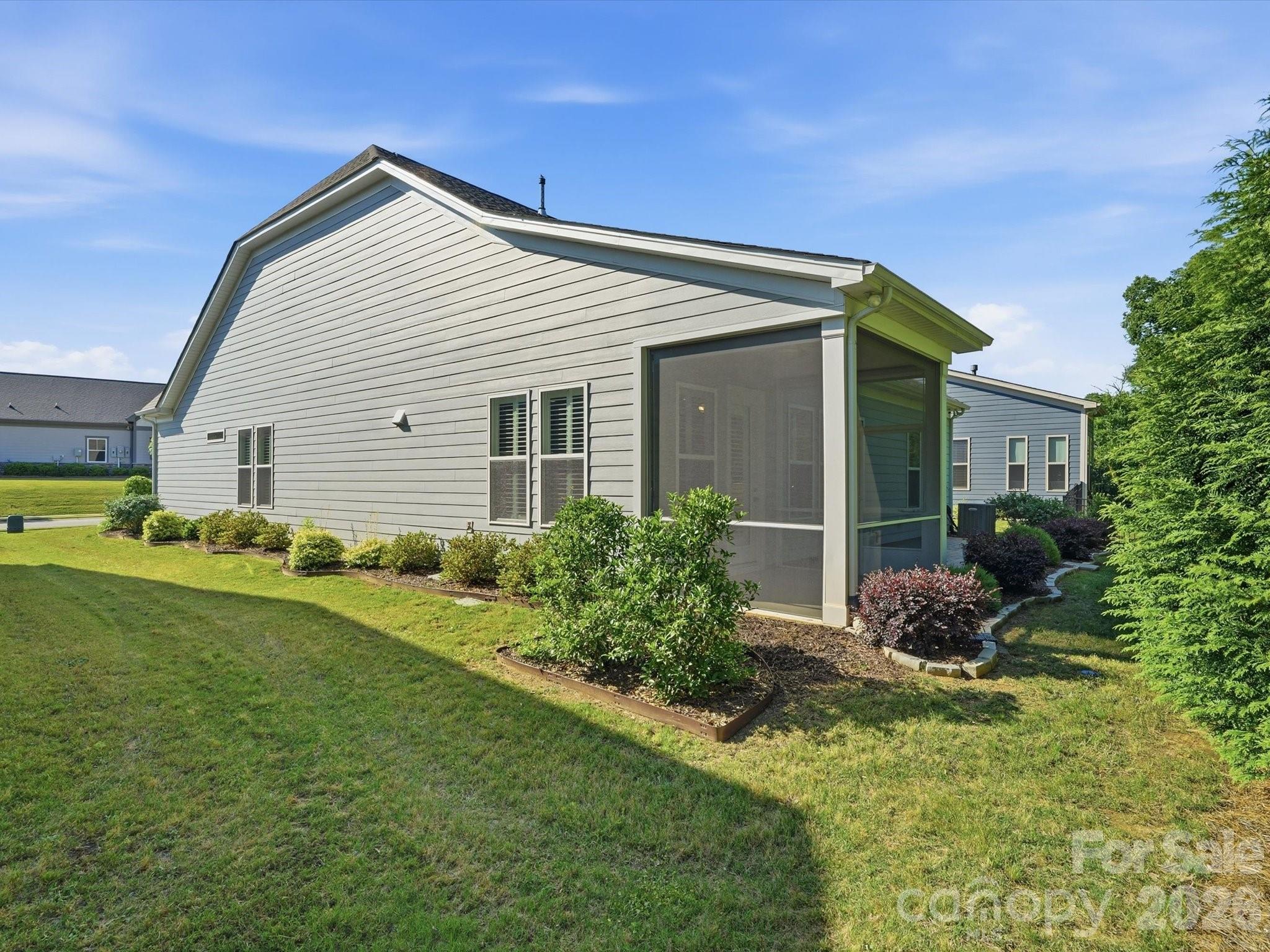 242 Pintail Drive — Monroe