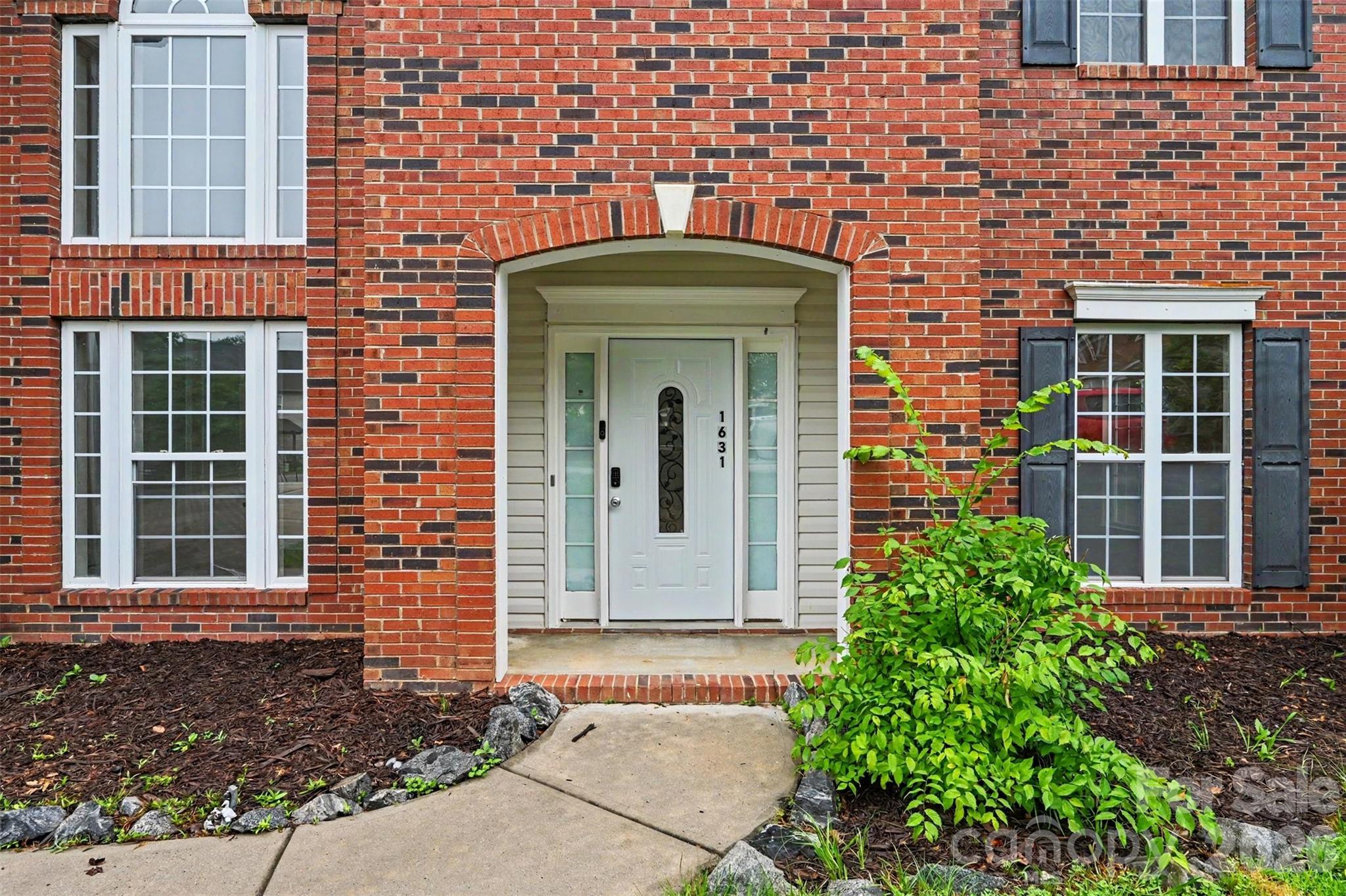 1631 Shadow Creek Street NW — Concord