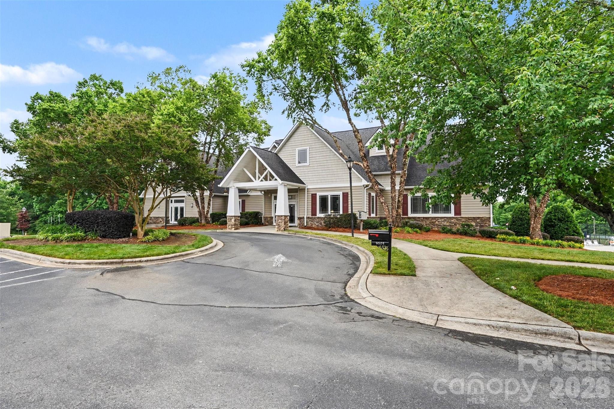 1631 Shadow Creek Street NW — Concord