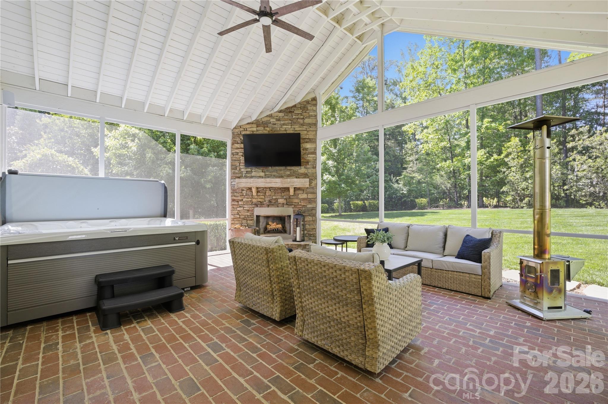 5938 Cashion Road — Huntersville