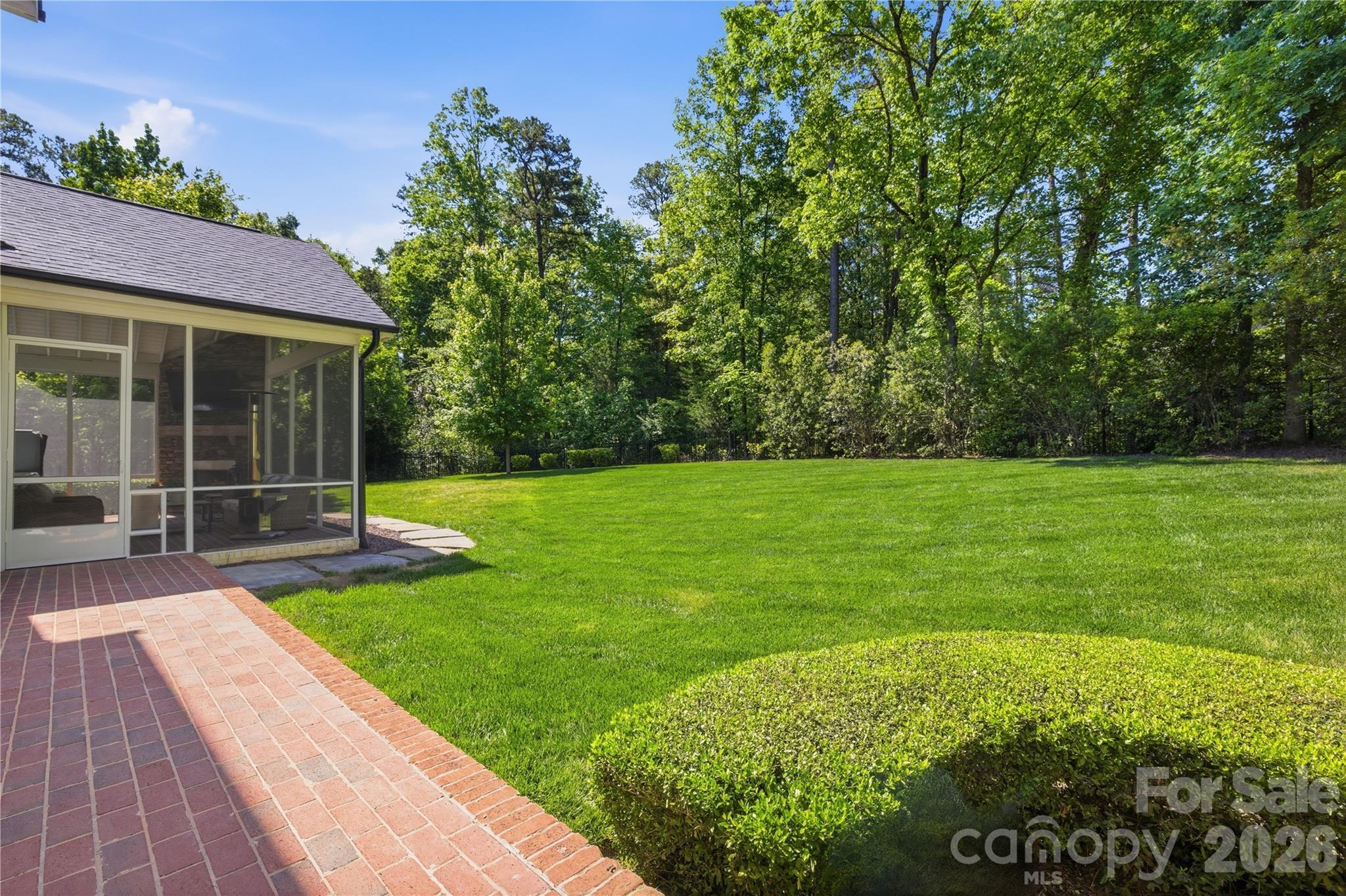 5938 Cashion Road — Huntersville