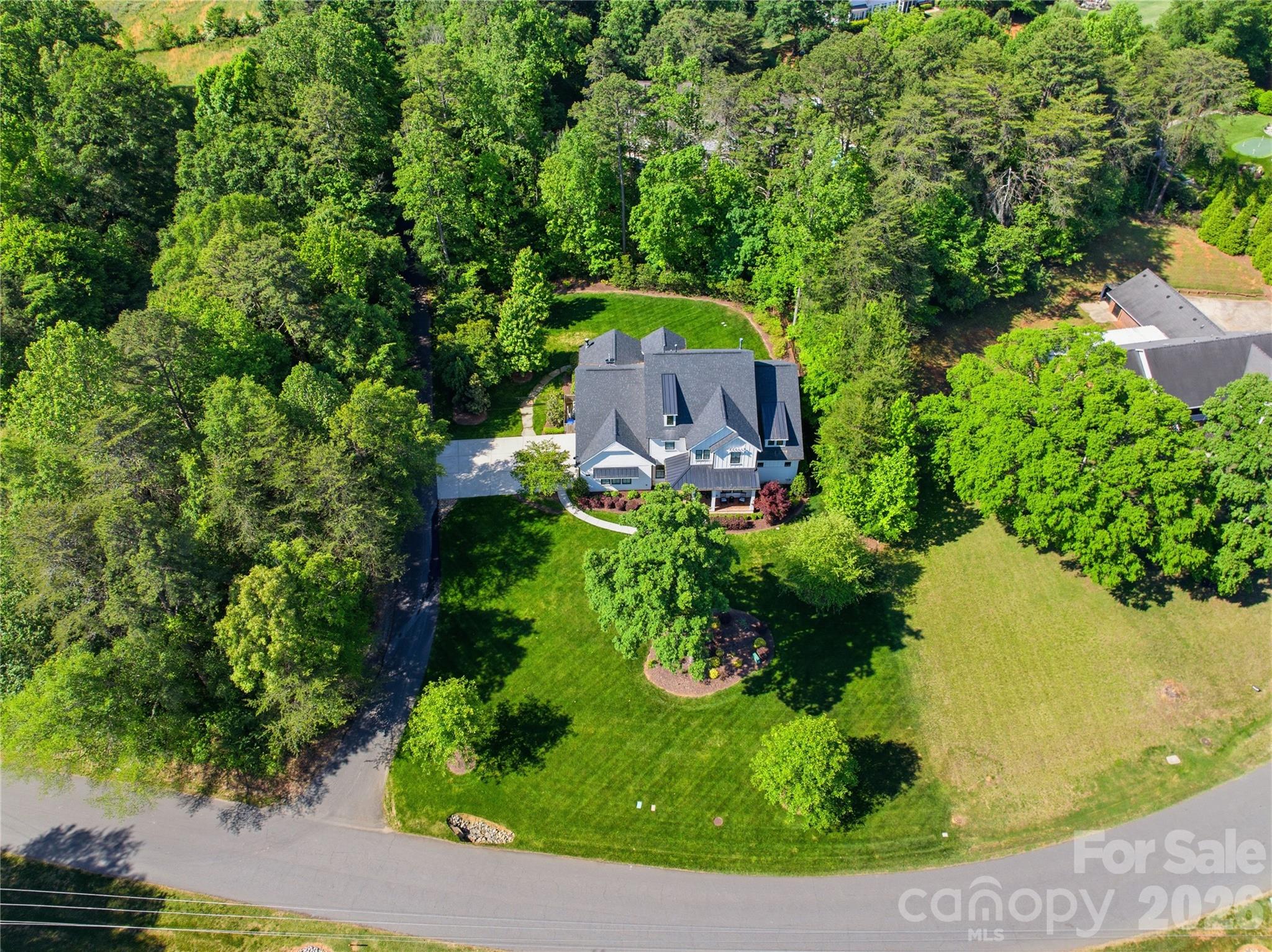 5938 Cashion Road — Huntersville