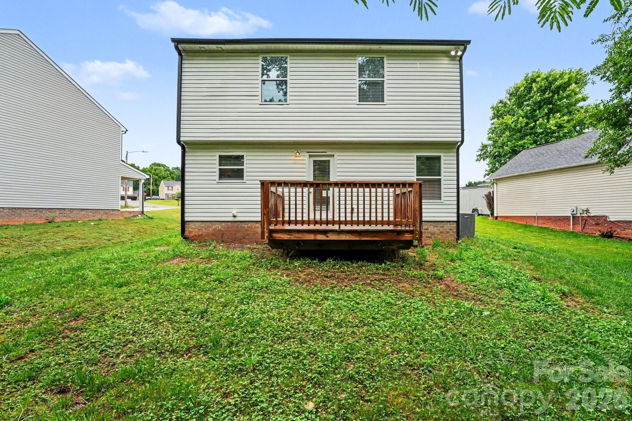 1468 Mayfair Drive — Conover