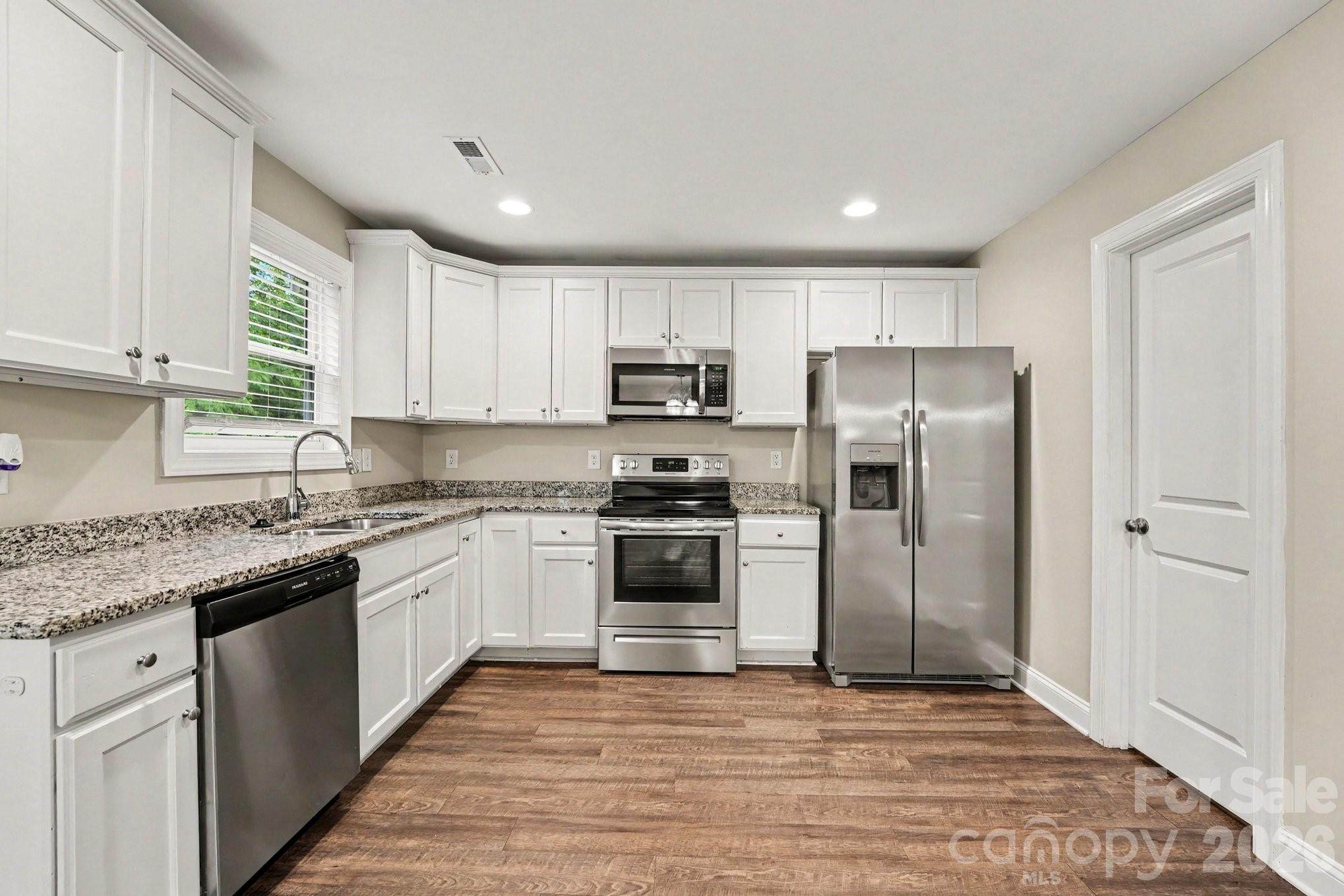 1468 Mayfair Drive — Conover