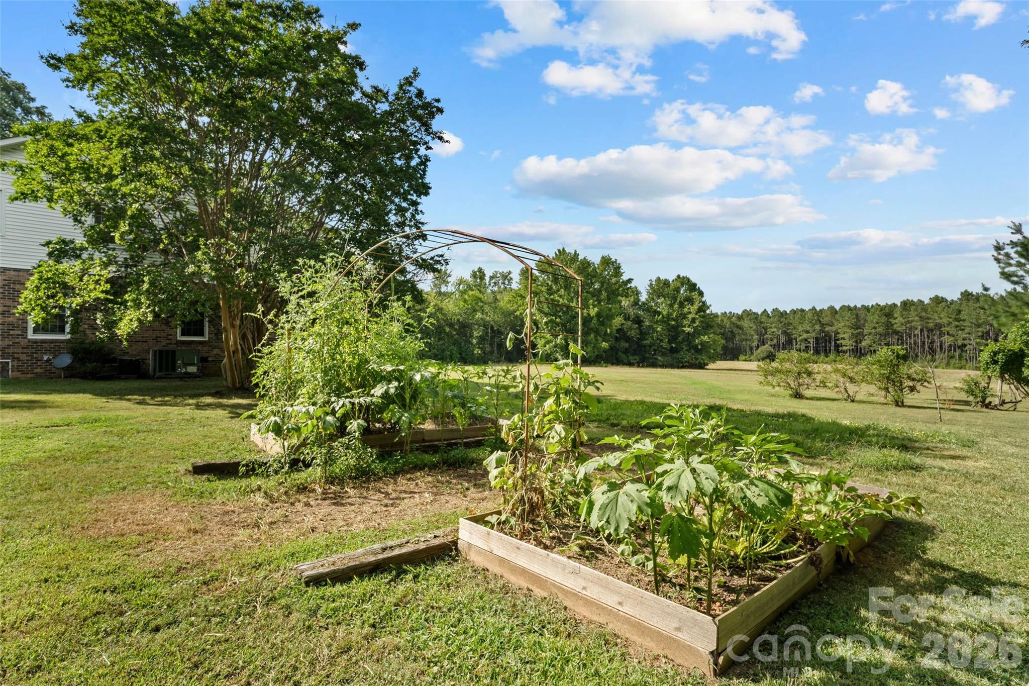 2520 Wooten Road — Chester