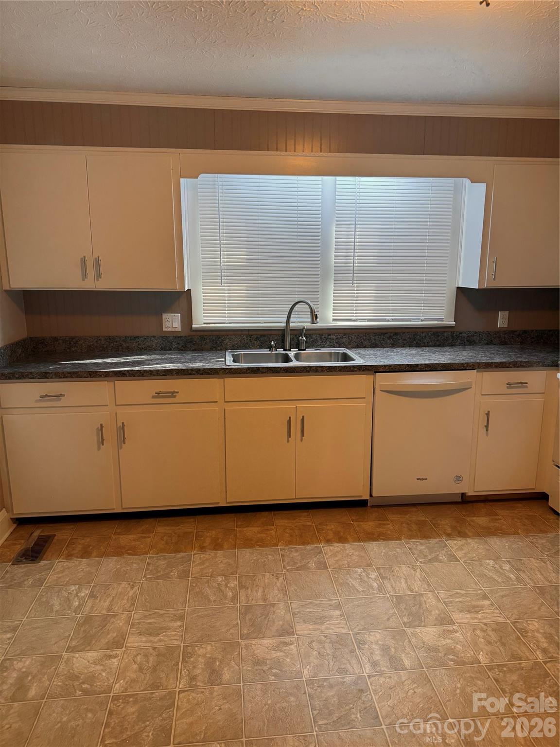 2431 Burke Memorial Park Road — Valdese