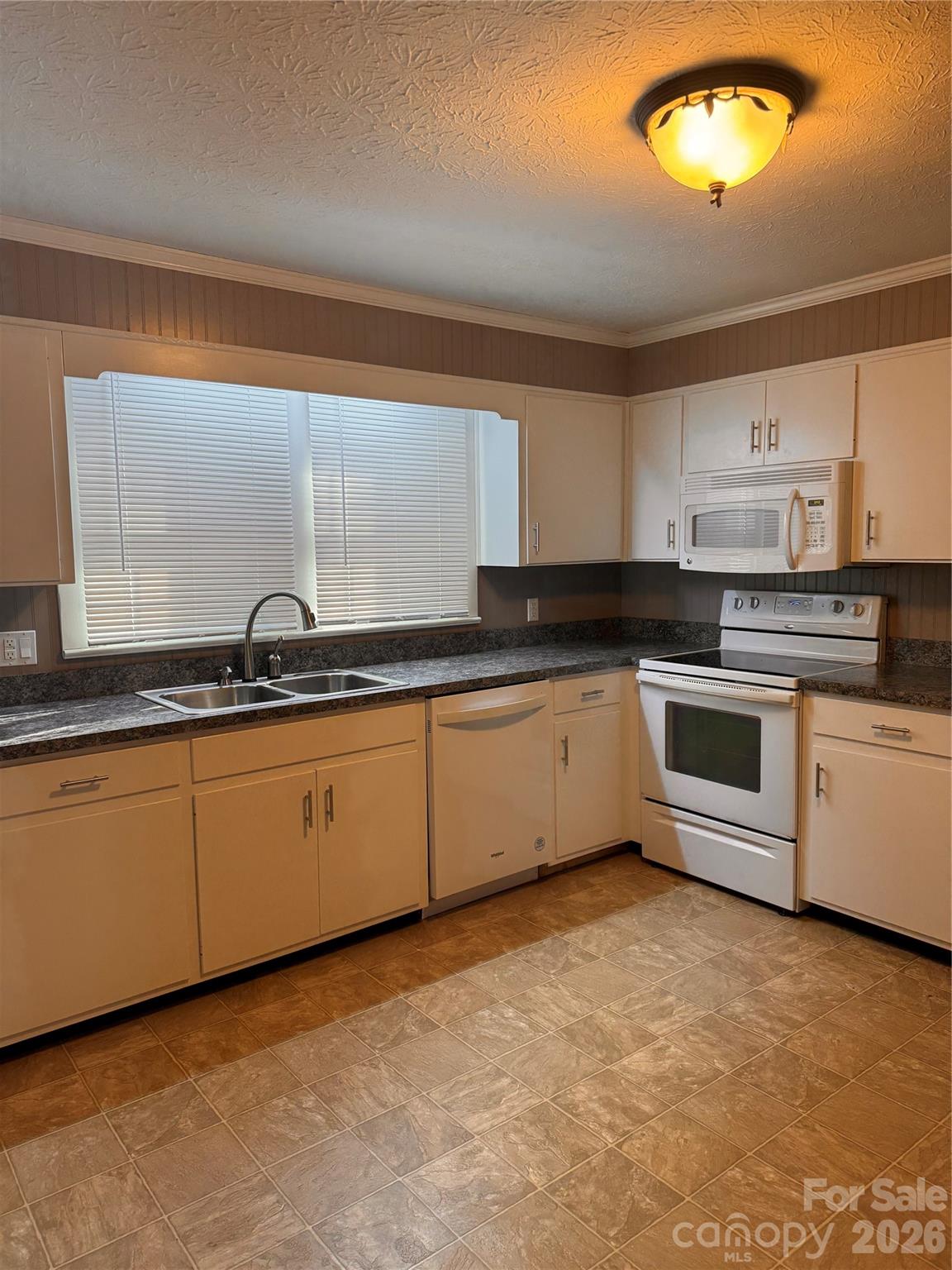 2431 Burke Memorial Park Road — Valdese