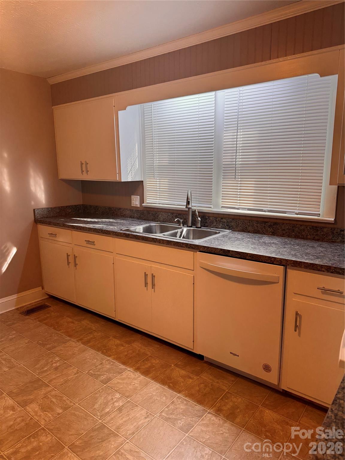 2431 Burke Memorial Park Road — Valdese