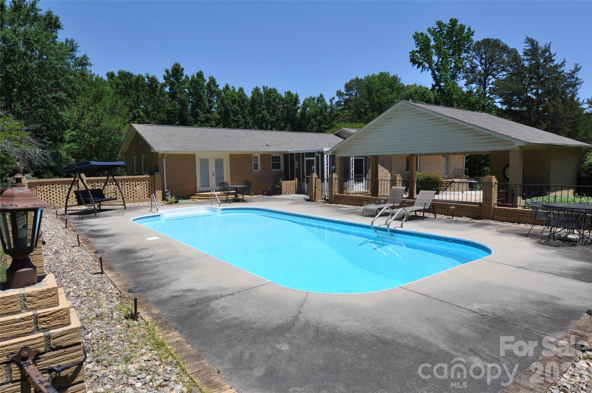 808 Briarcliff Circle #63&64 — Chester