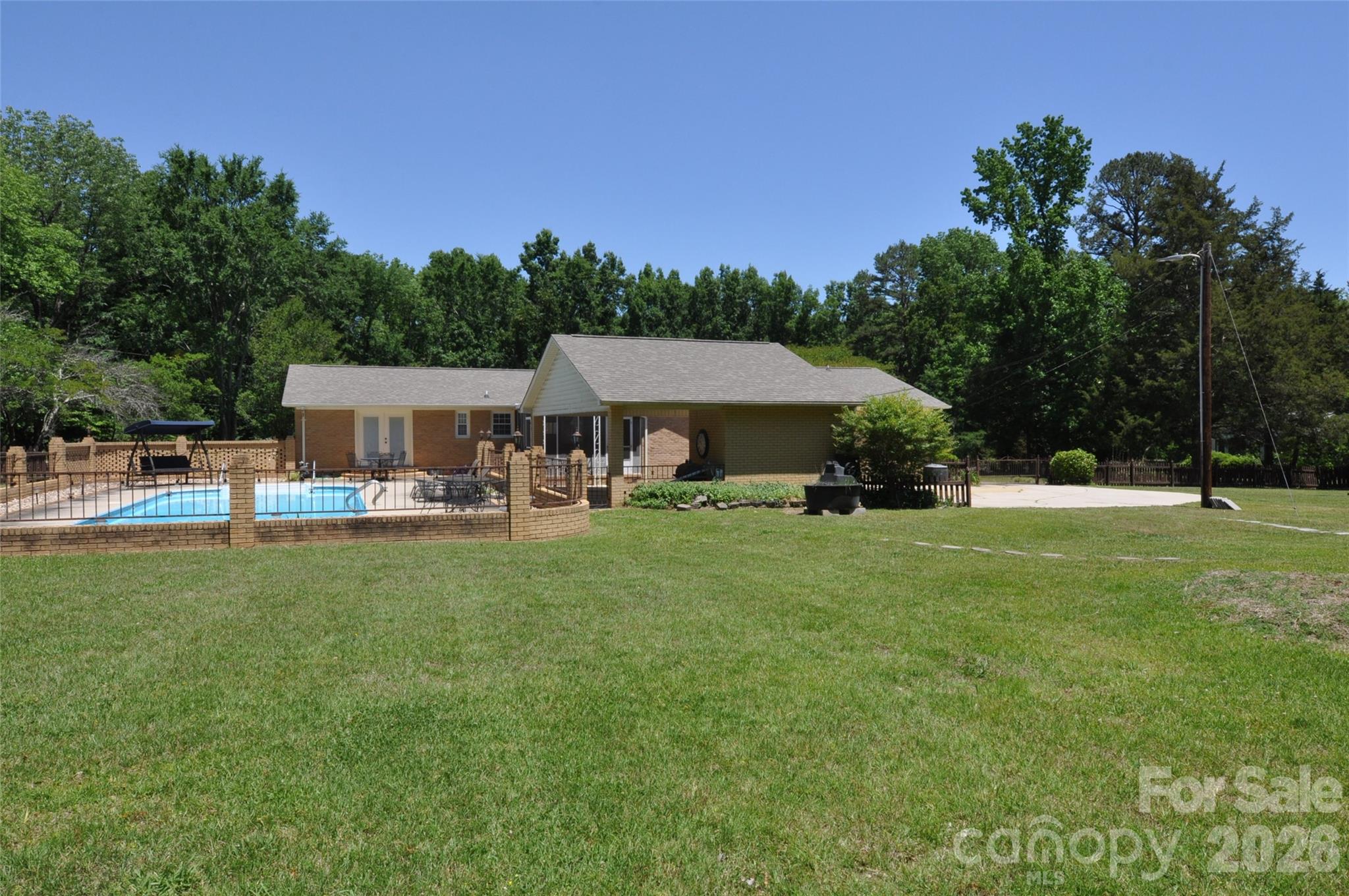 808 Briarcliff Circle #63&64 — Chester