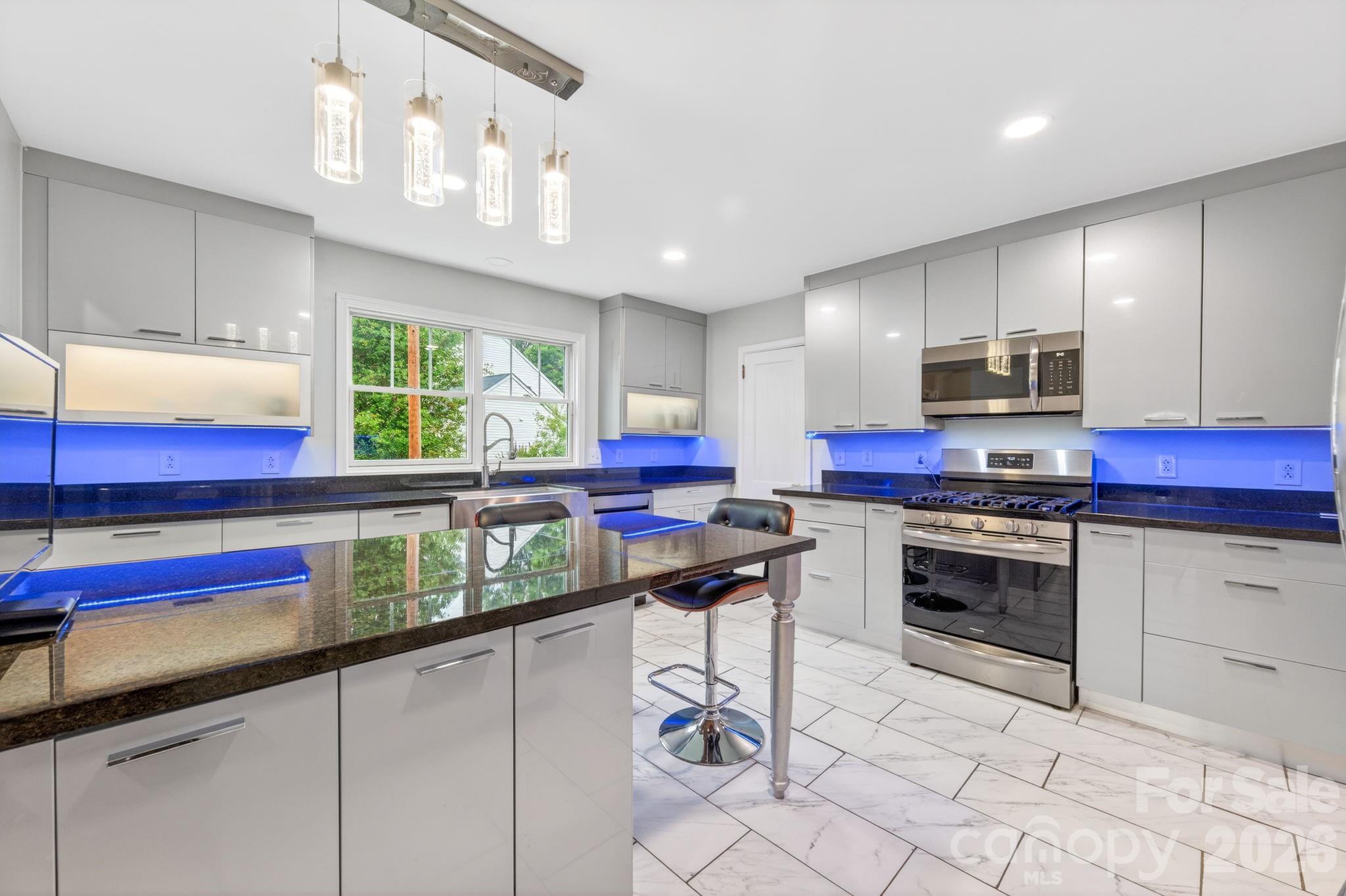 213 Nixon Road — Belmont