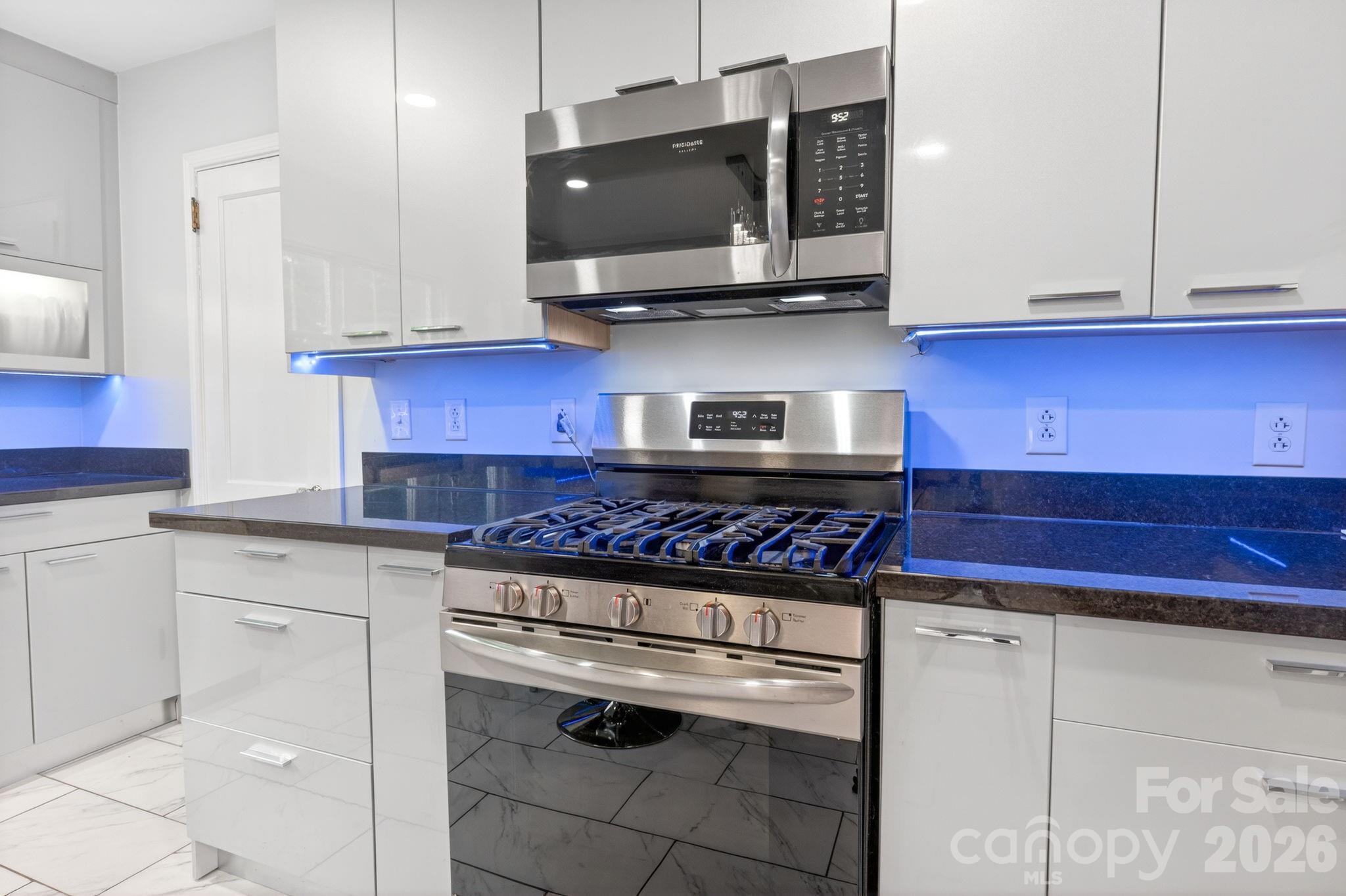 213 Nixon Road — Belmont