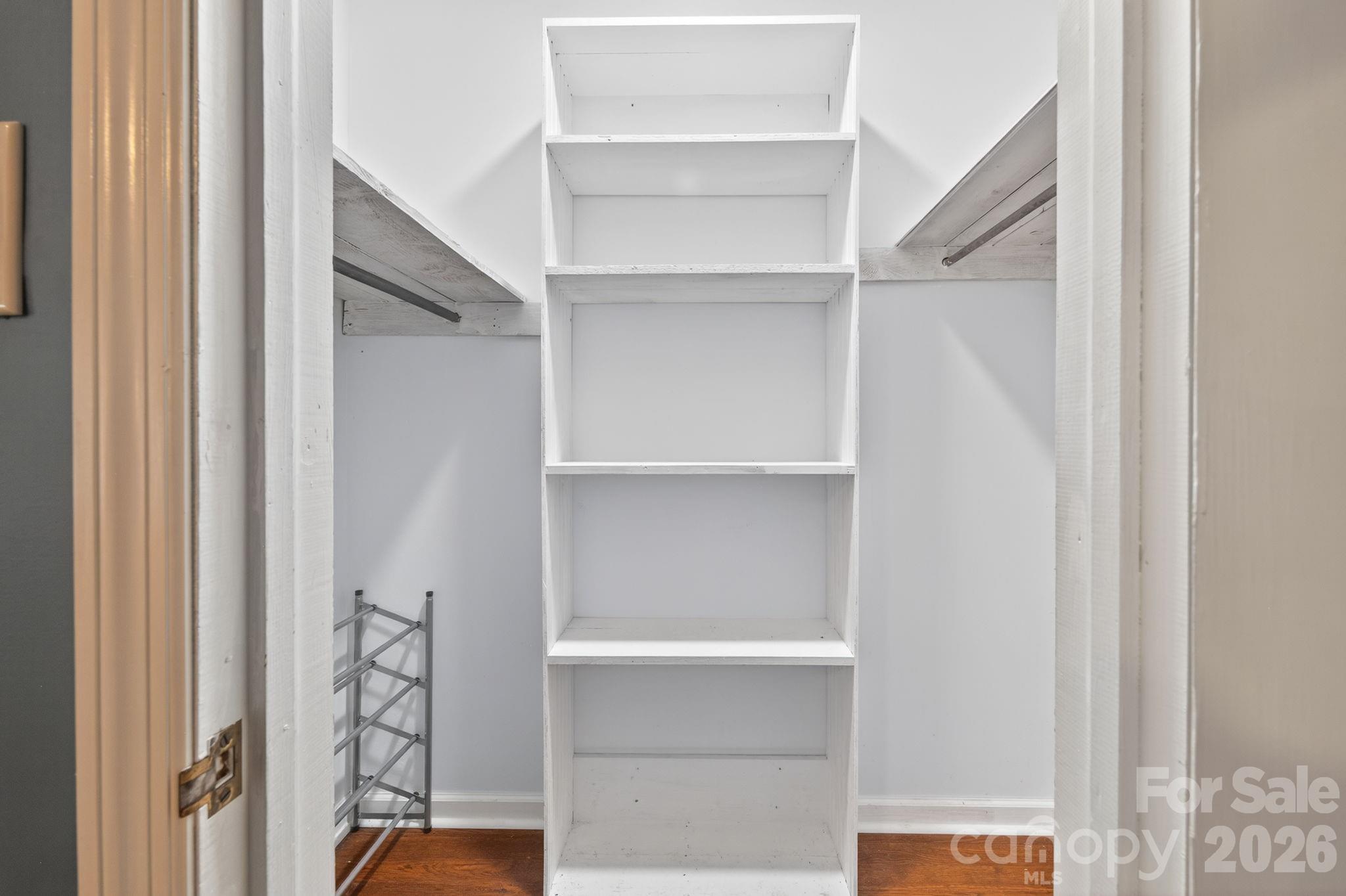 213 Nixon Road — Belmont