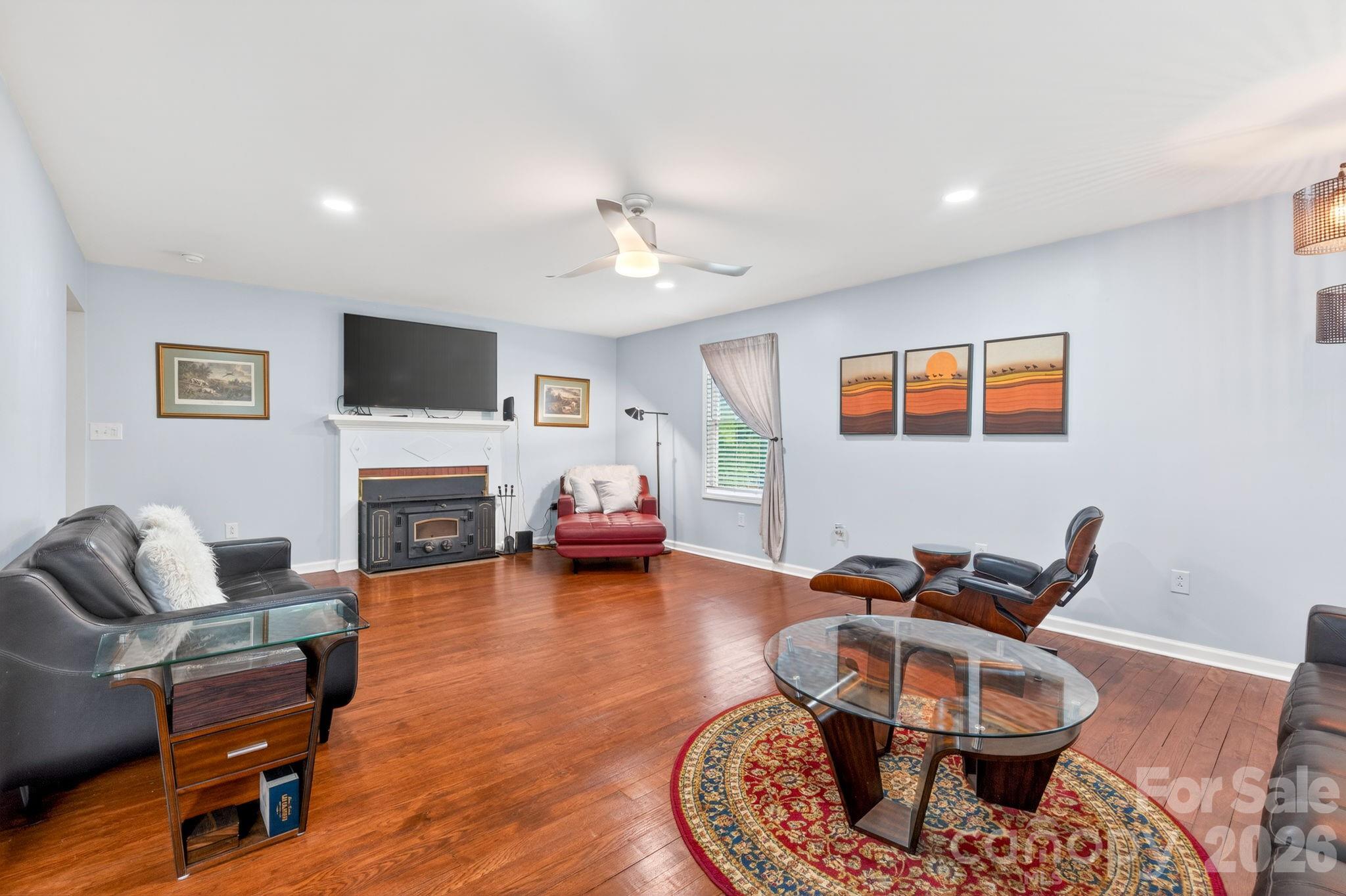 213 Nixon Road — Belmont
