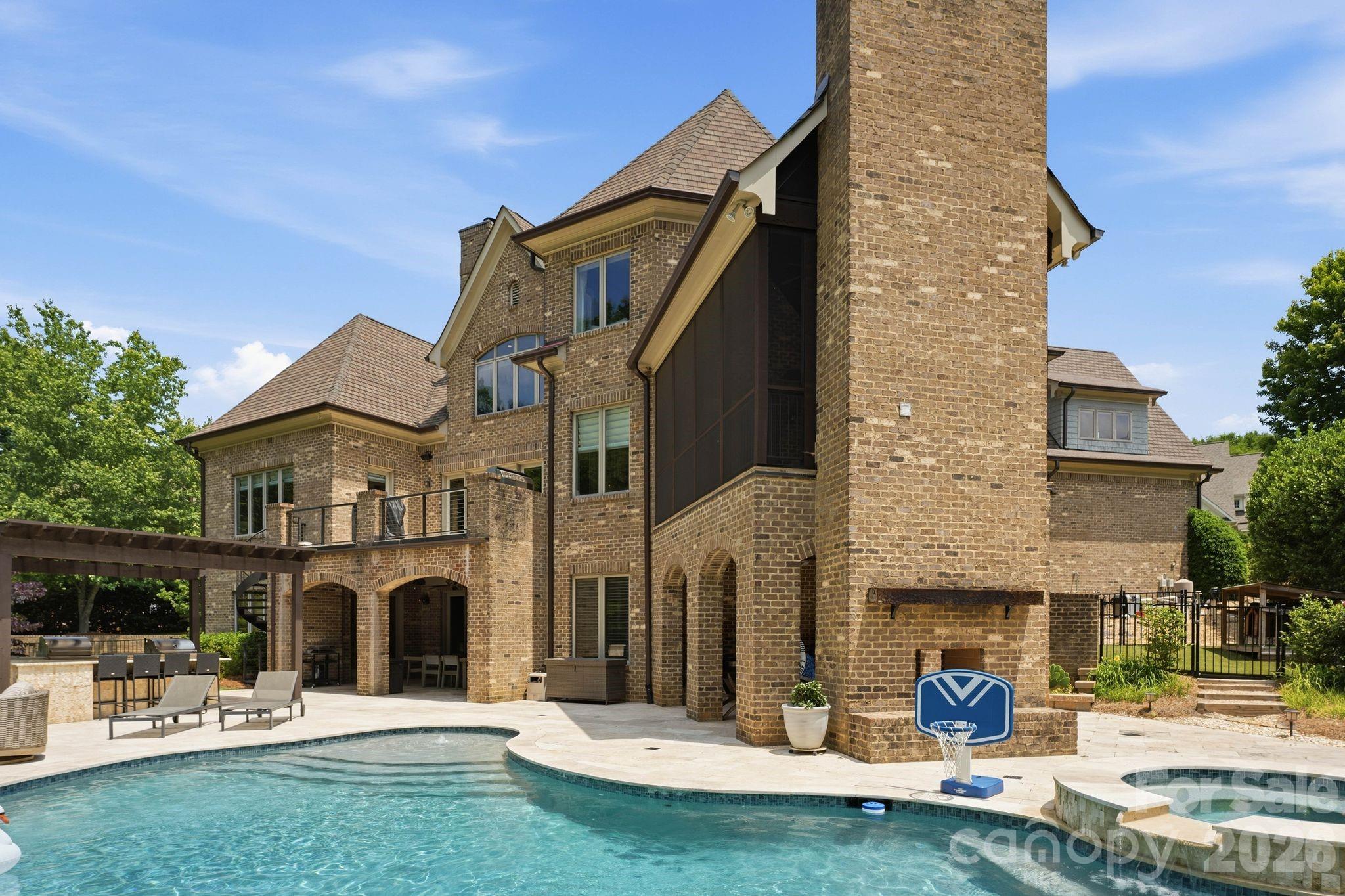 7416 Lee Rea Road — Charlotte