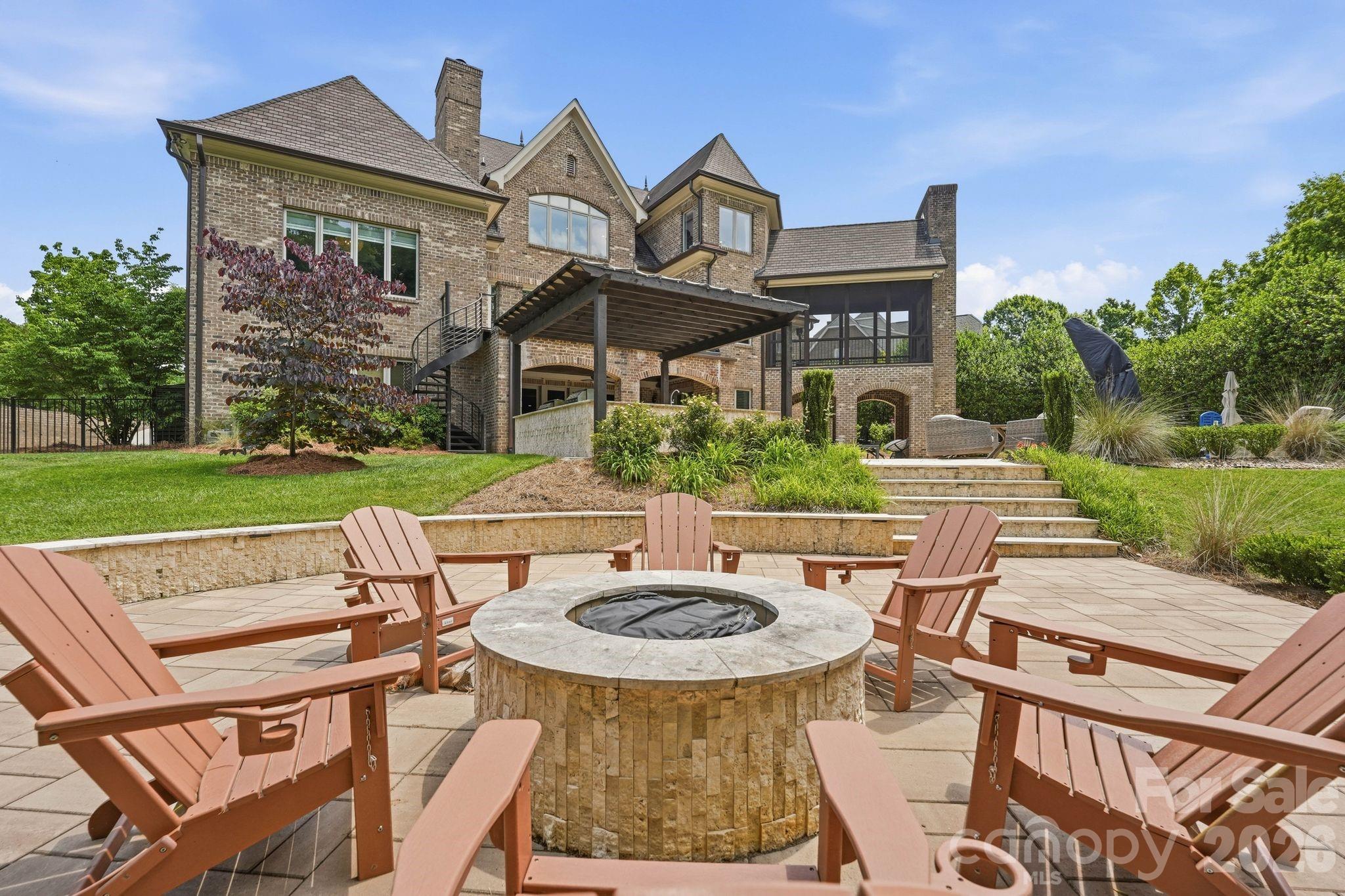 7416 Lee Rea Road — Charlotte