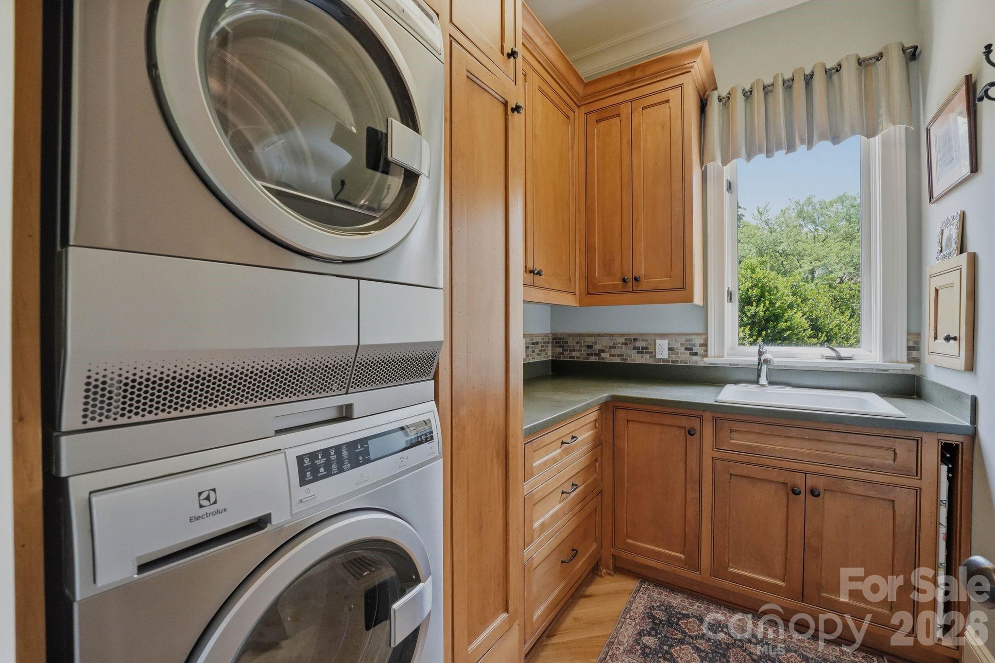 7416 Lee Rea Road — Charlotte