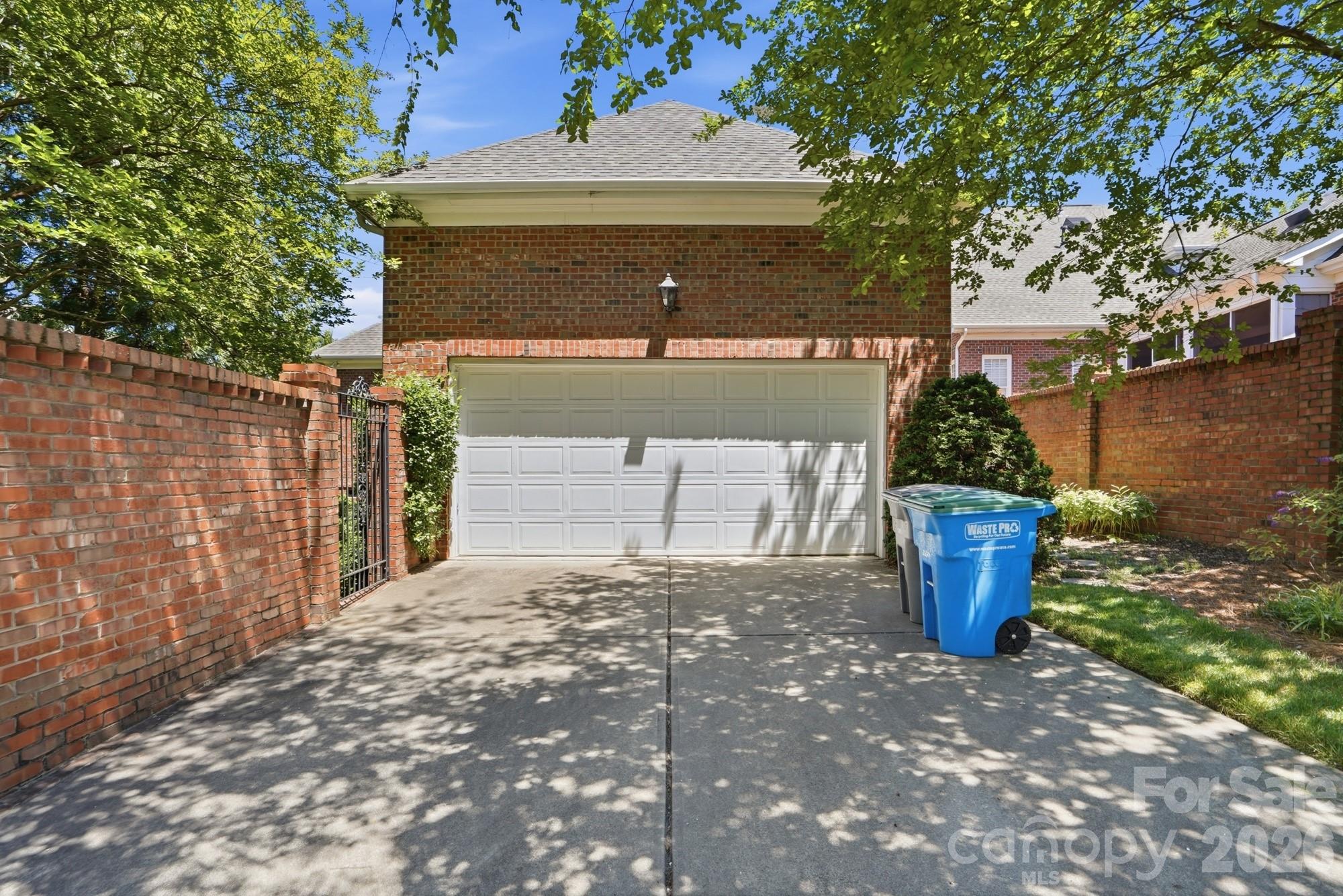 212 Hawthorne Park Avenue — Belmont