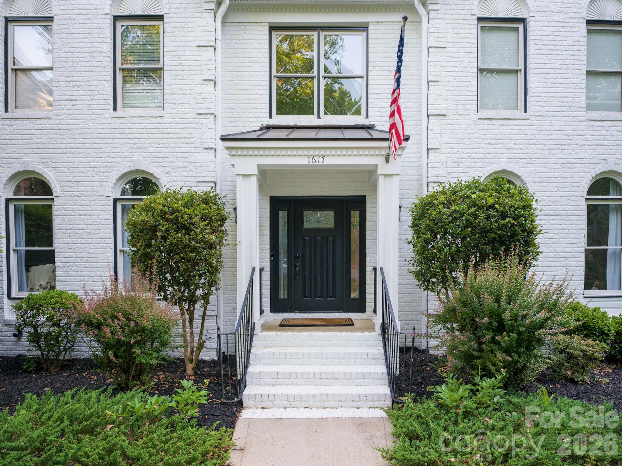 1617 Home Place — Matthews