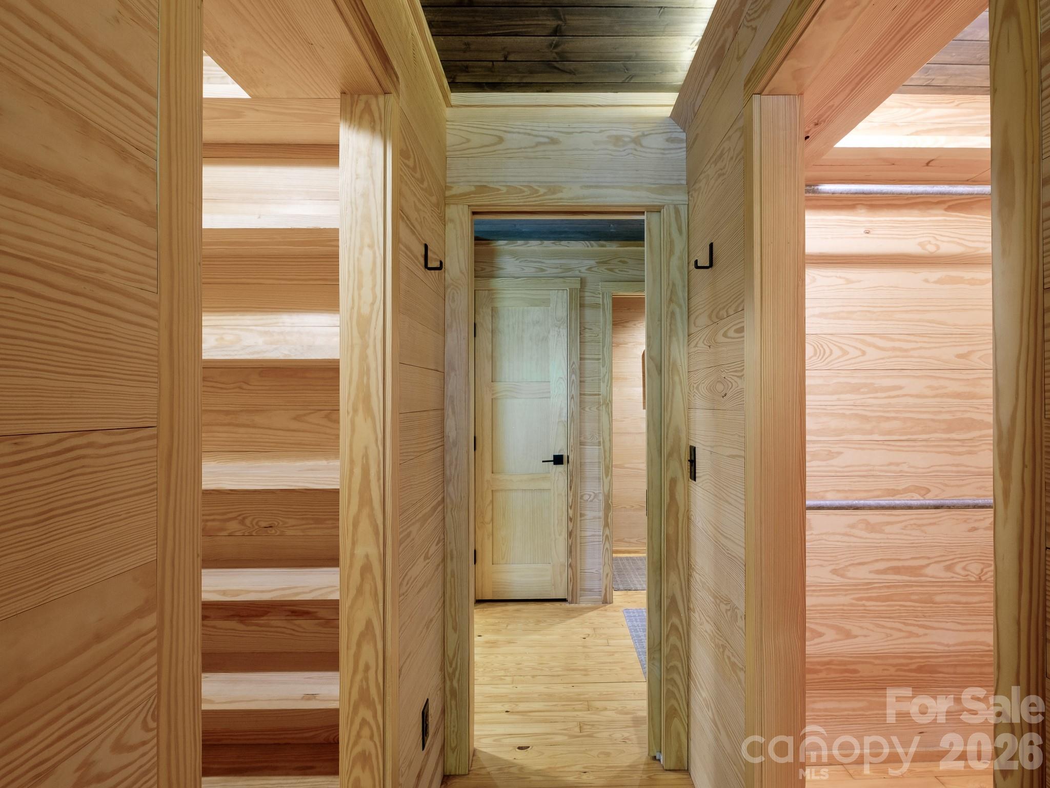 212 SE Shore Drive — Lake Toxaway