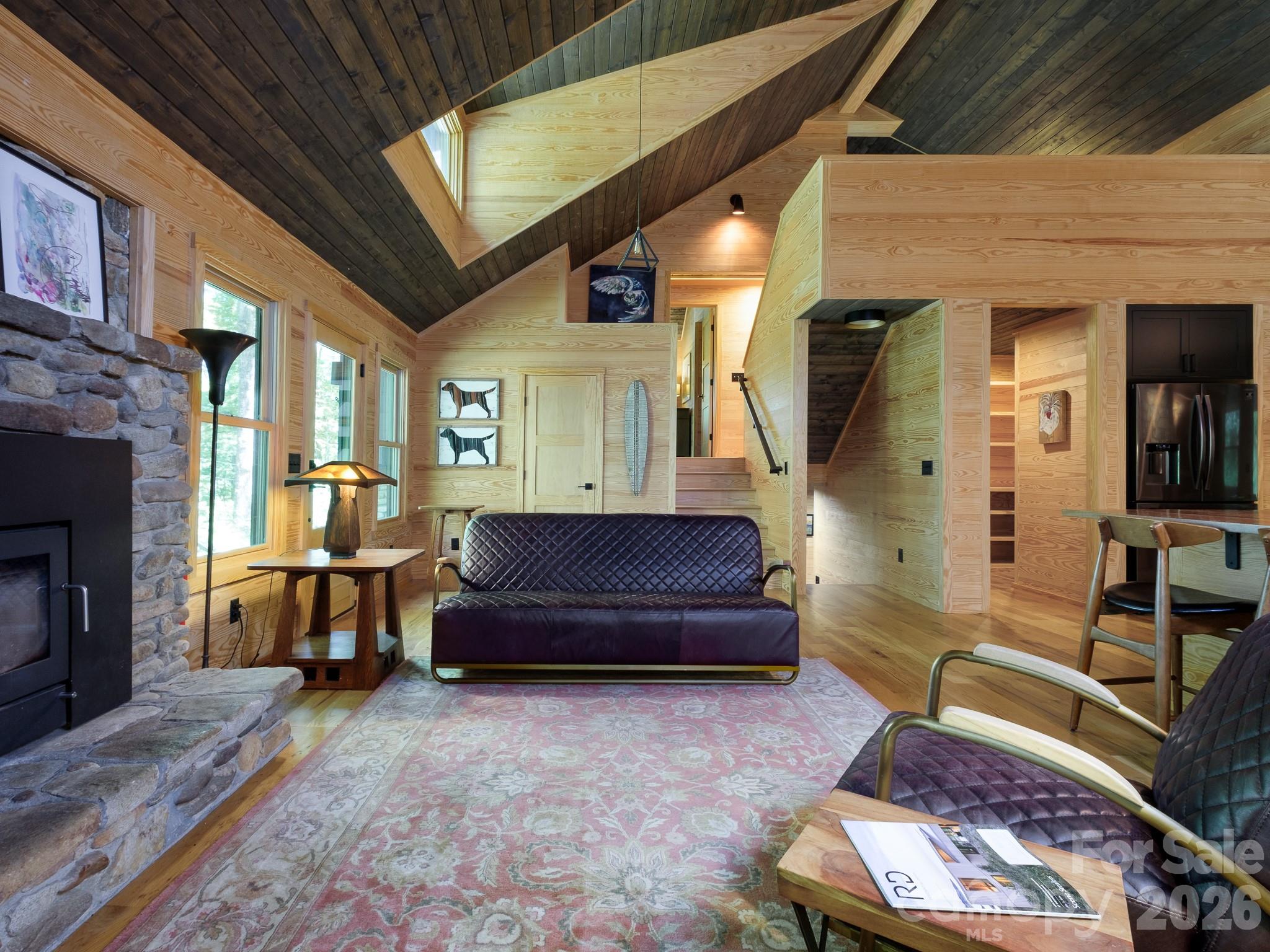 212 SE Shore Drive — Lake Toxaway