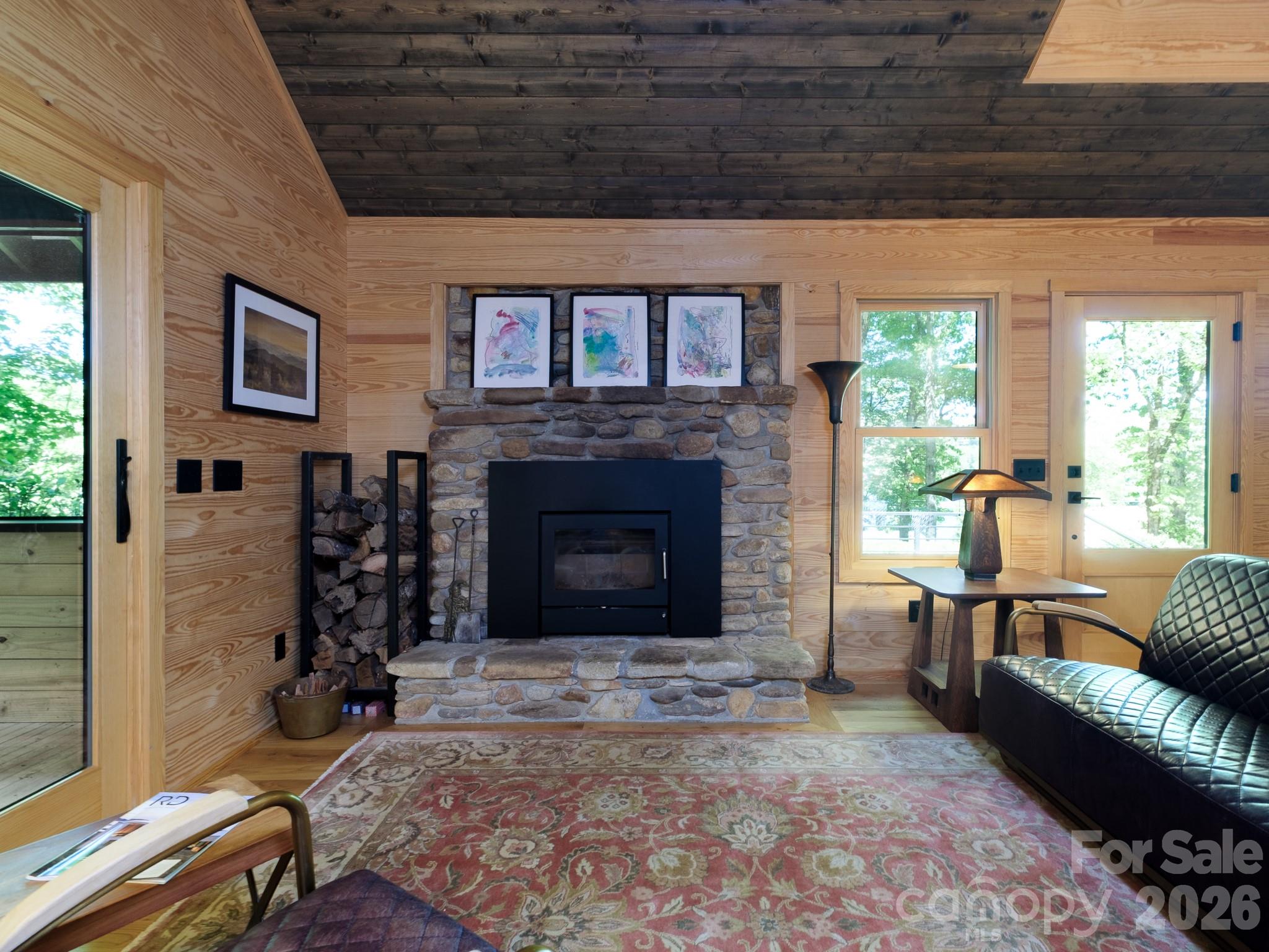 212 SE Shore Drive — Lake Toxaway