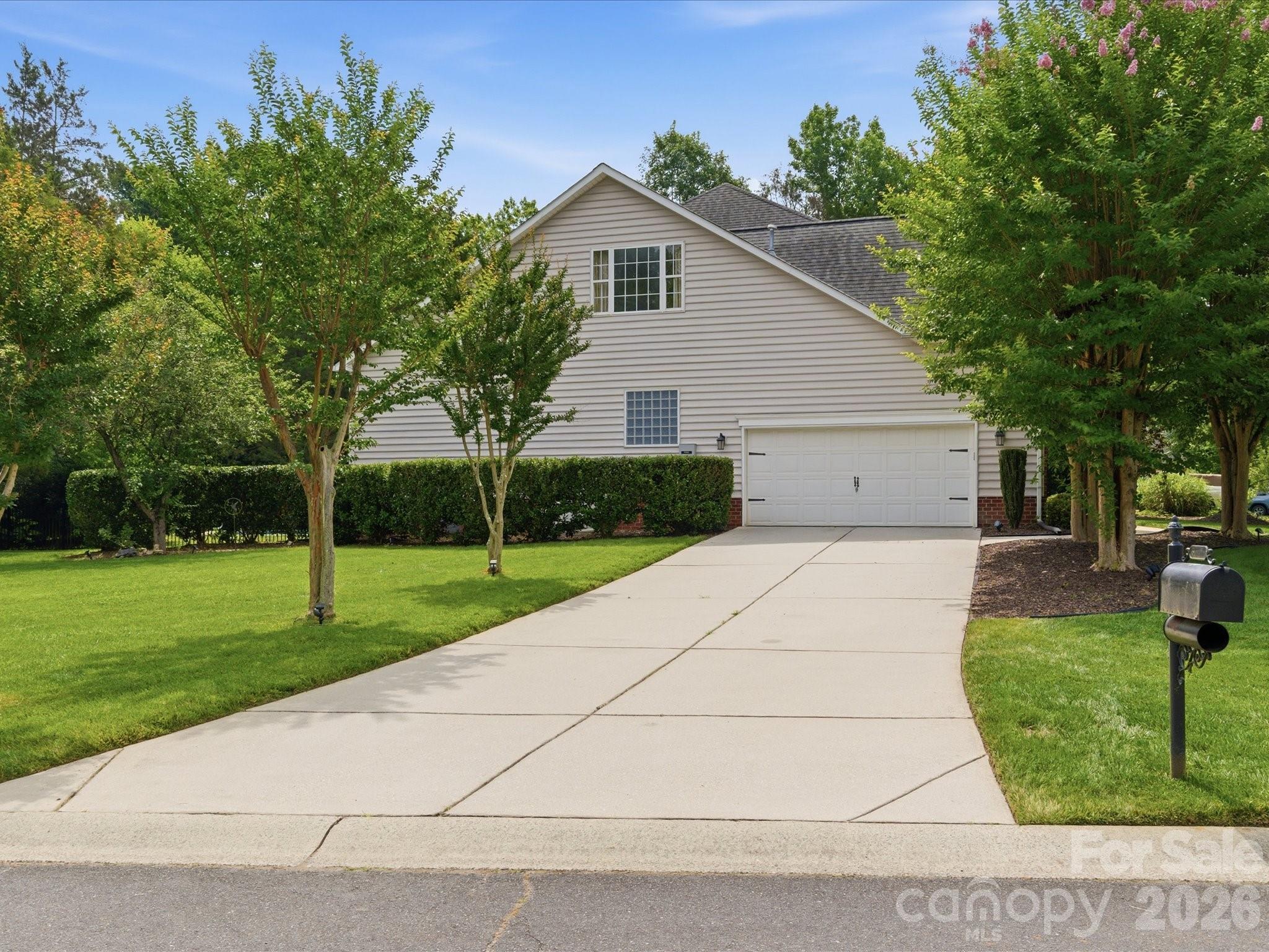 8603 Tintinhull Lane — Waxhaw