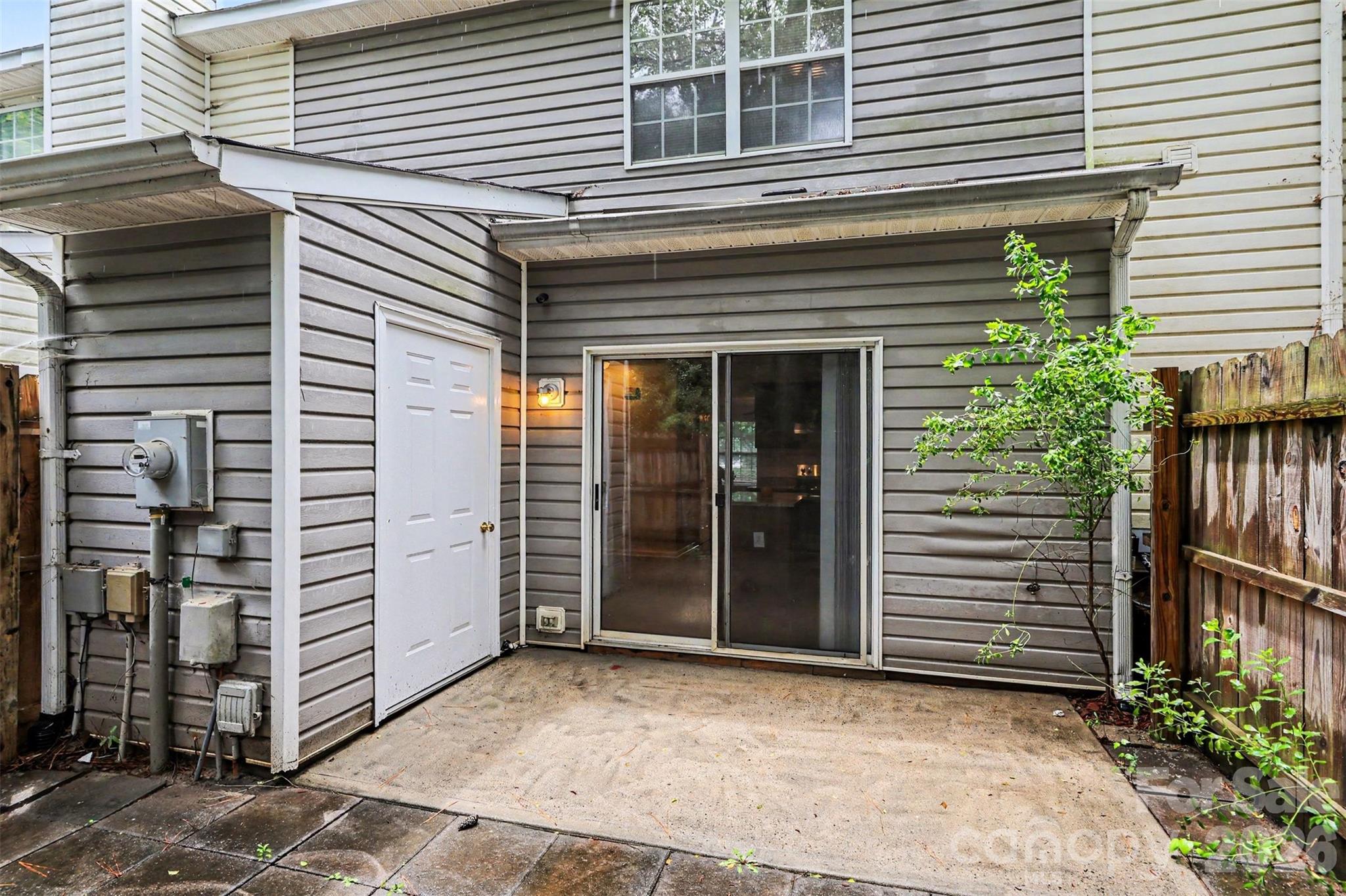 5833 Cougar Lane — Charlotte