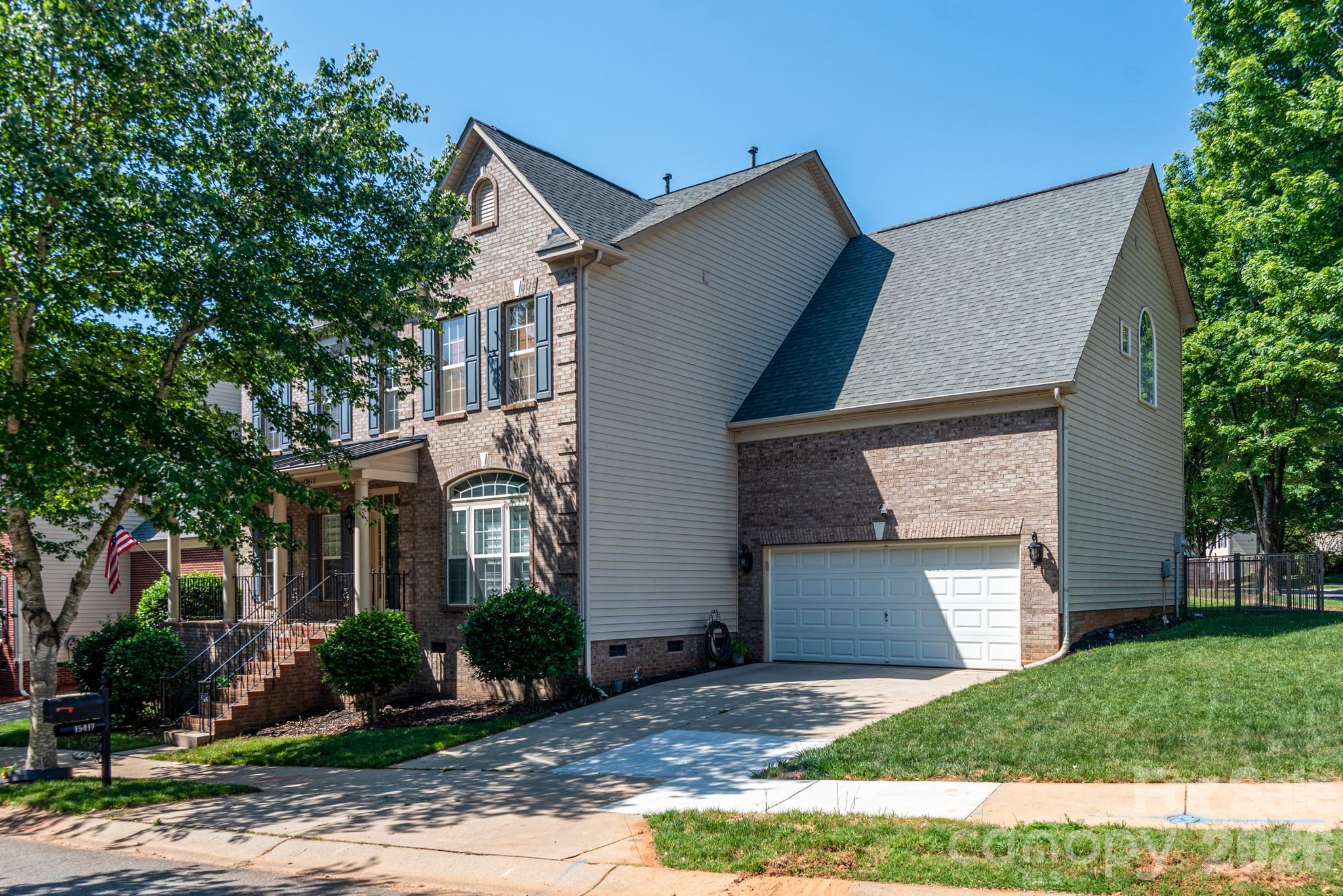 15417 Troubadour Lane — Huntersville