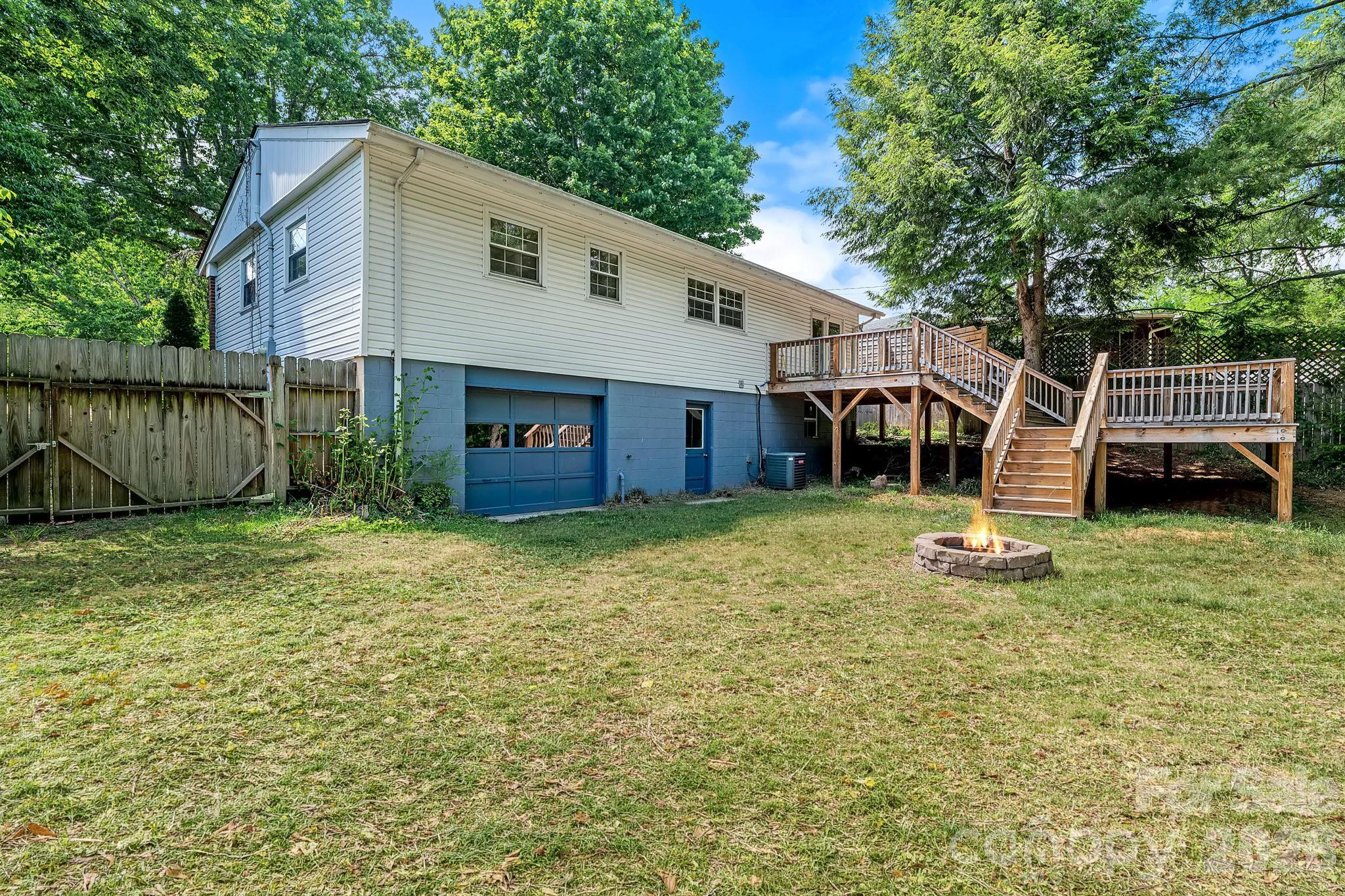 39 Grandview Road — Asheville