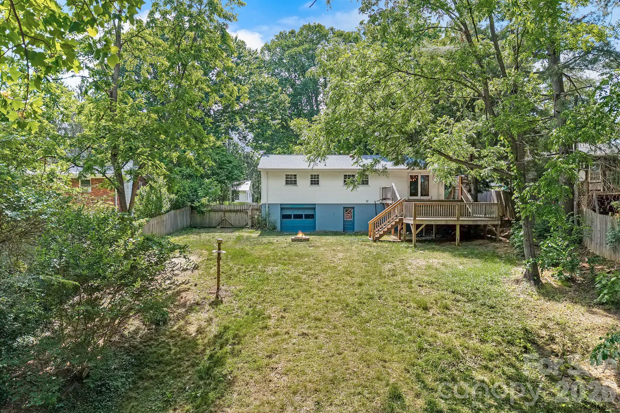 39 Grandview Road — Asheville