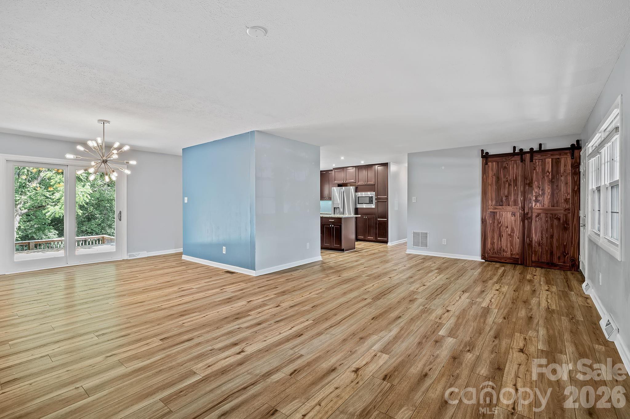 39 Grandview Road — Asheville