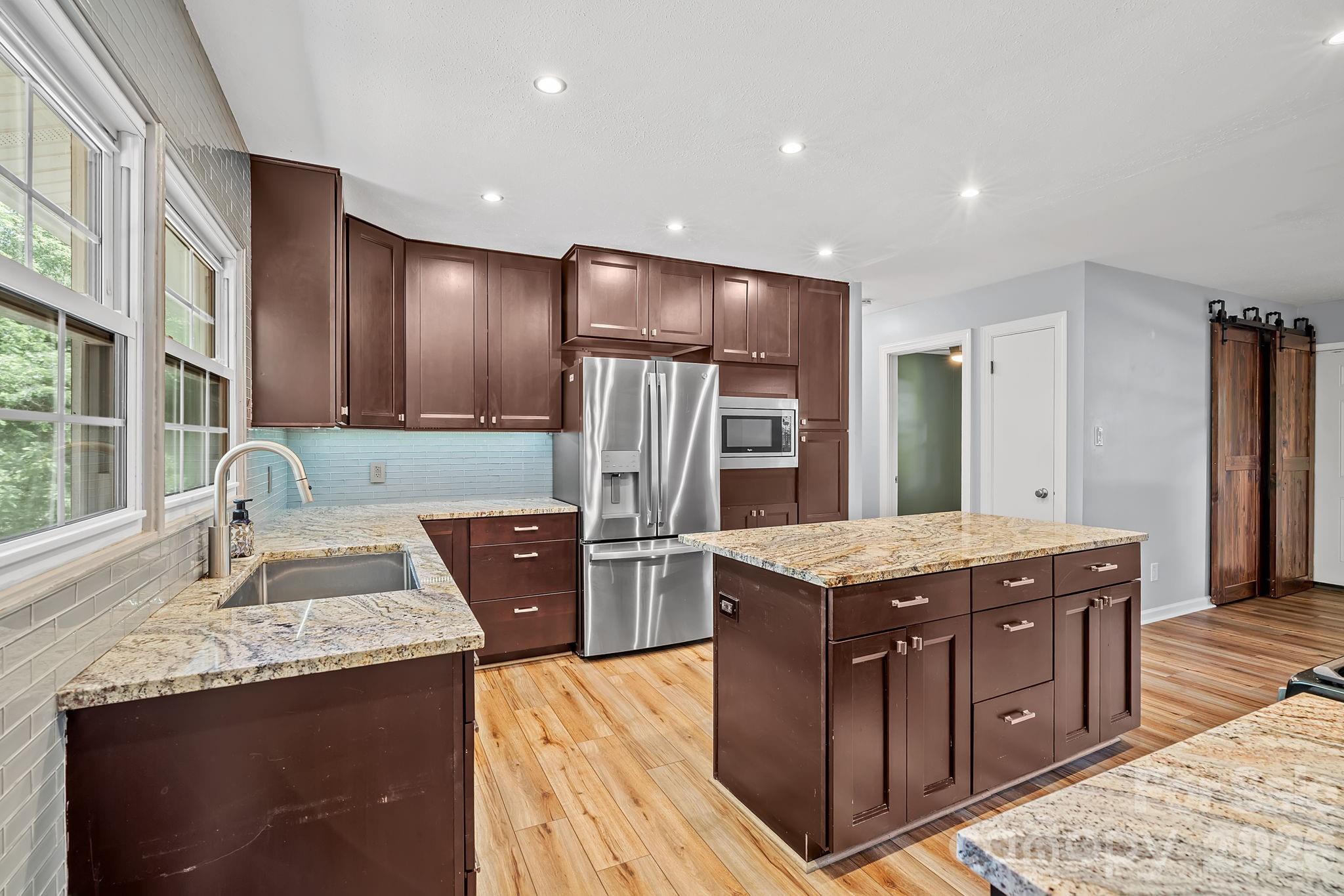 39 Grandview Road — Asheville