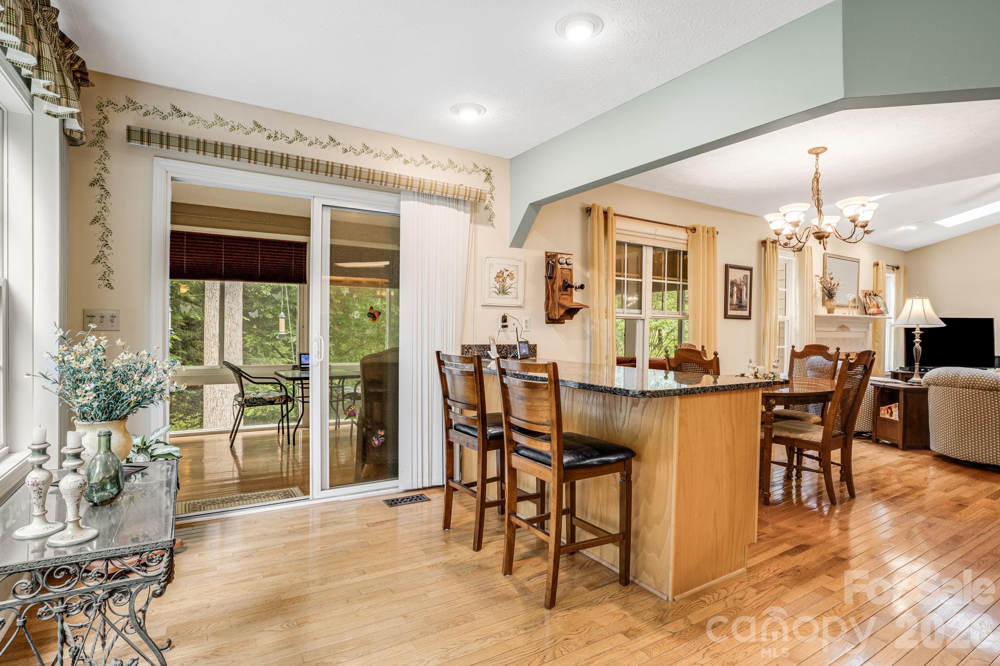 9 Firestone Court — Etowah