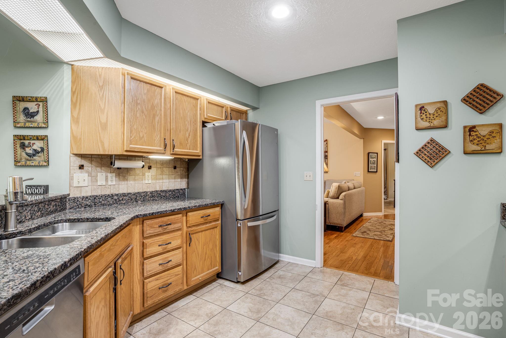 9 Firestone Court — Etowah
