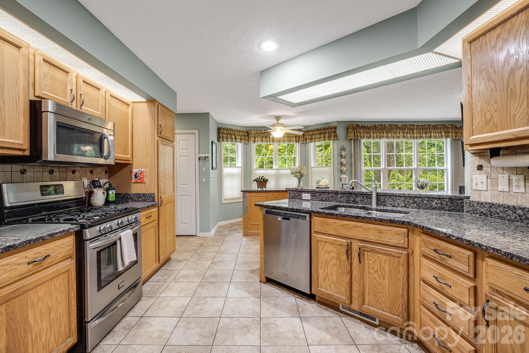 9 Firestone Court — Etowah