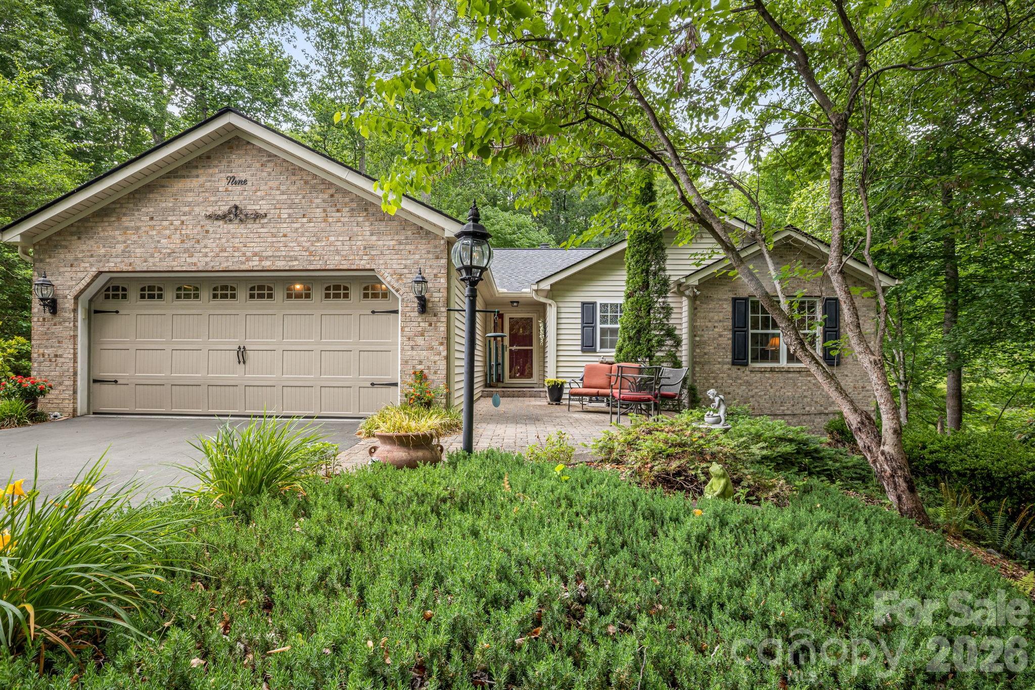 9 Firestone Court — Etowah
