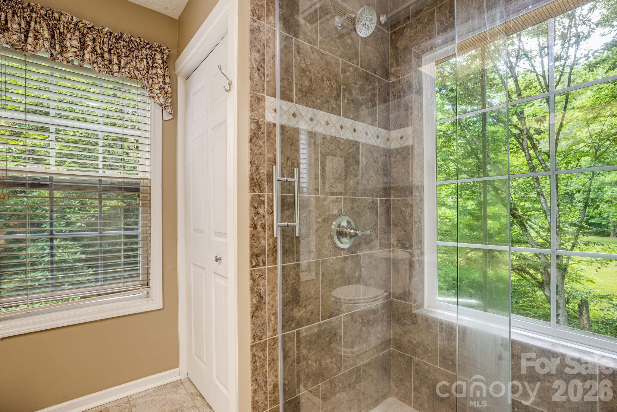 9 Firestone Court — Etowah