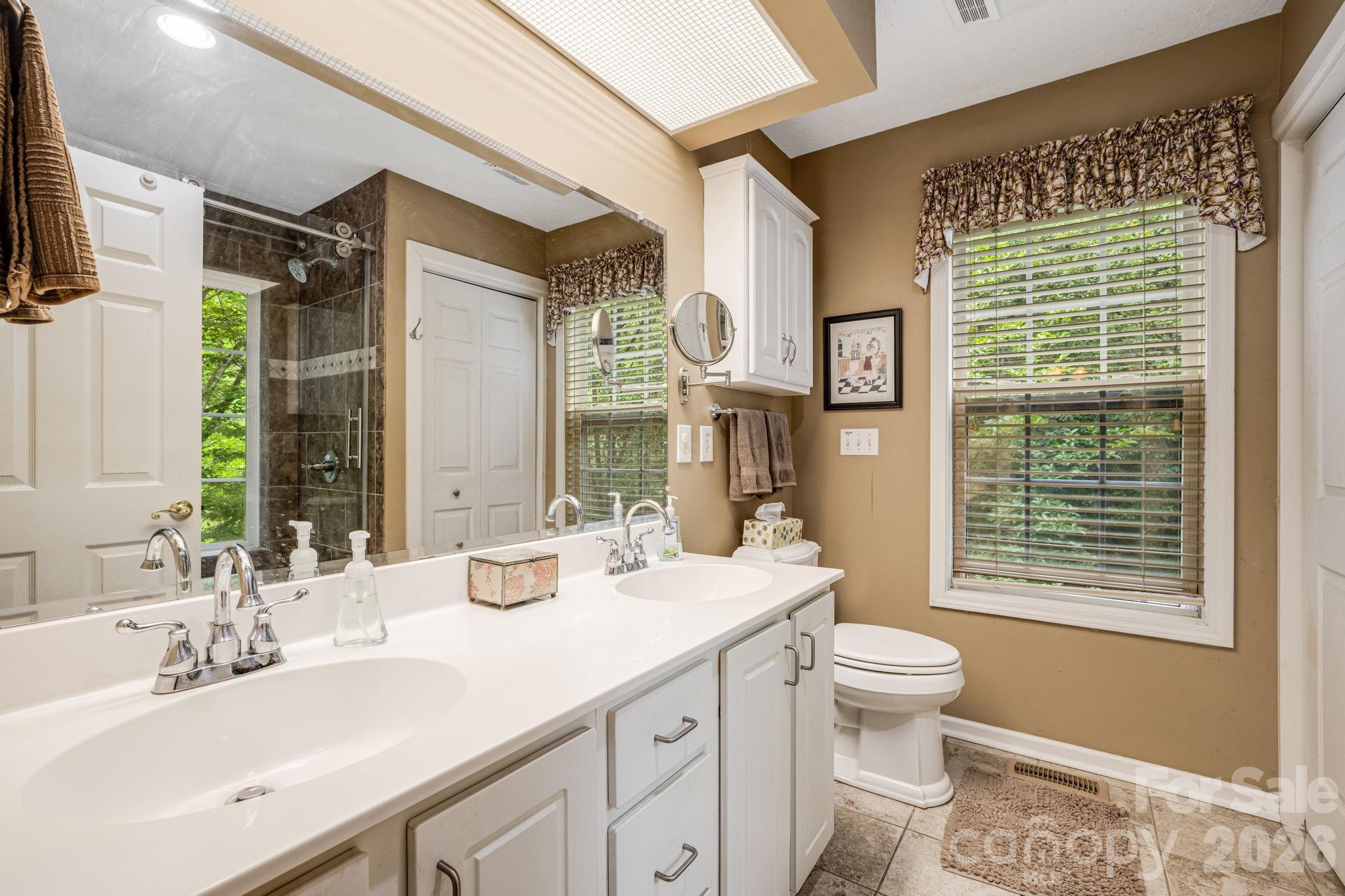 9 Firestone Court — Etowah