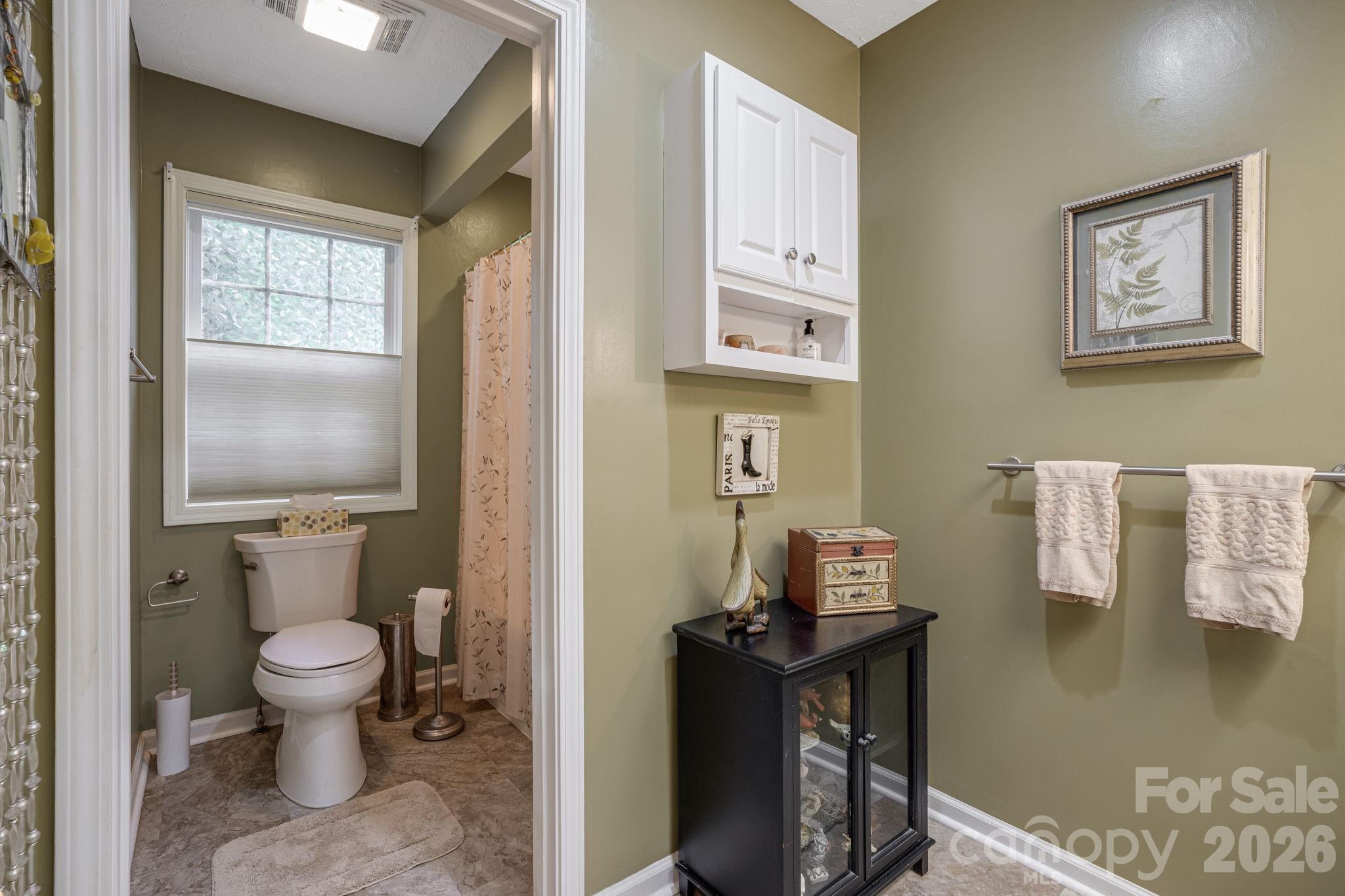 9 Firestone Court — Etowah