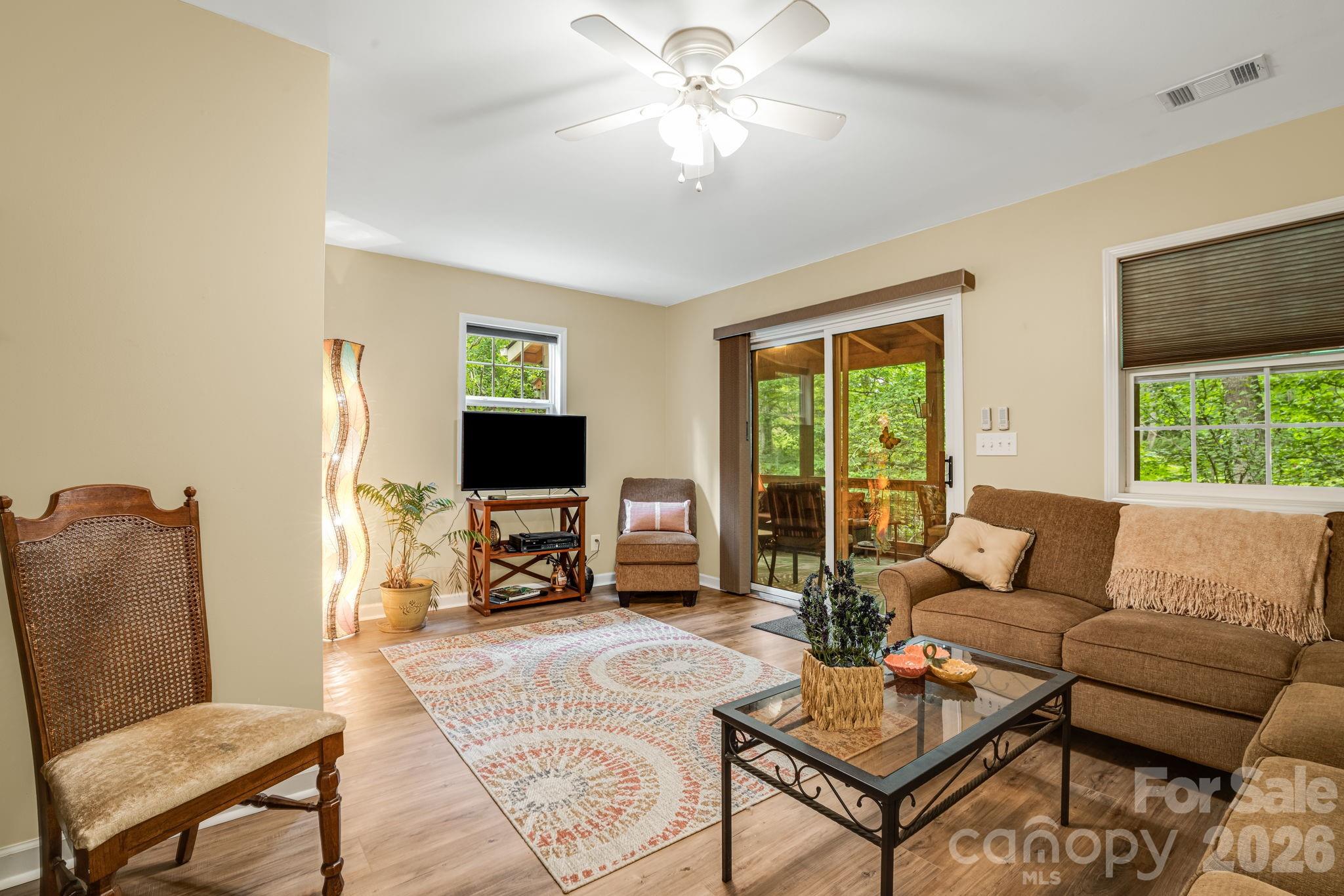 9 Firestone Court — Etowah