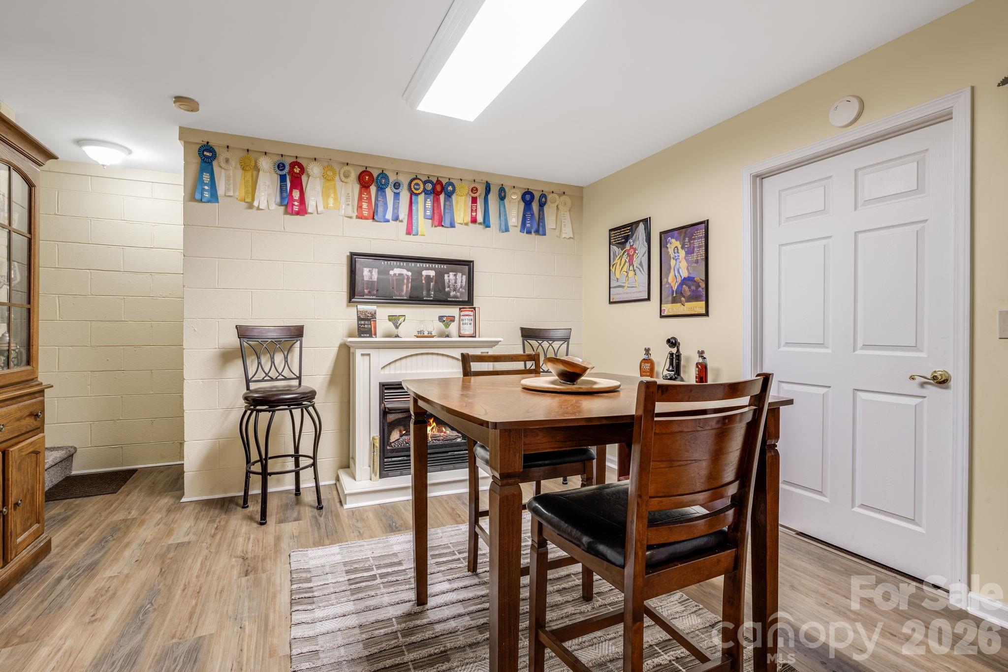 9 Firestone Court — Etowah