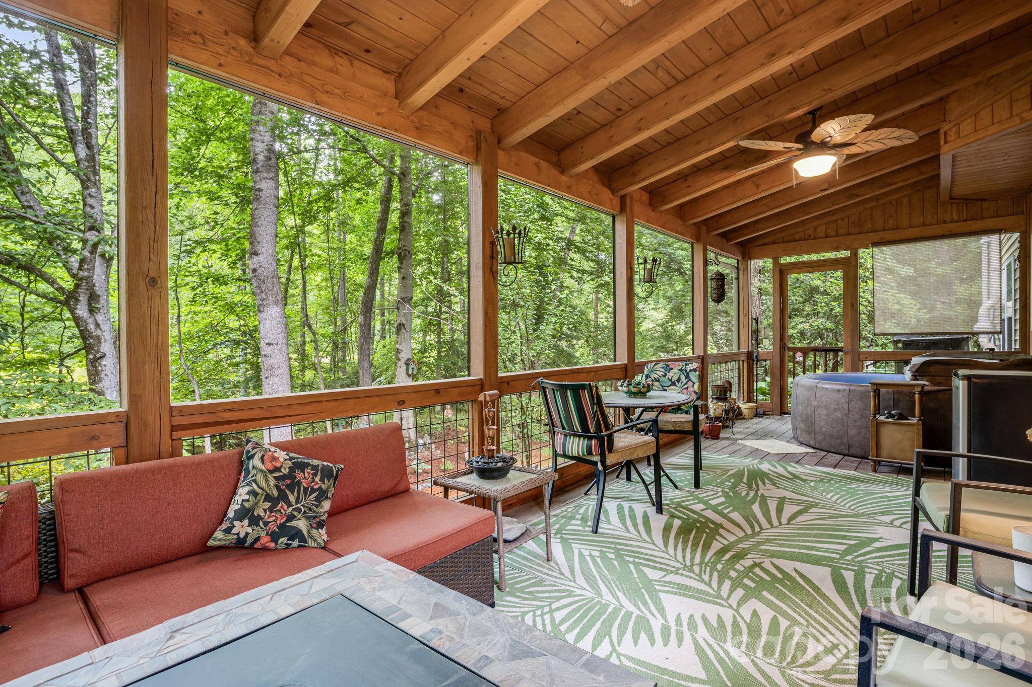 9 Firestone Court — Etowah