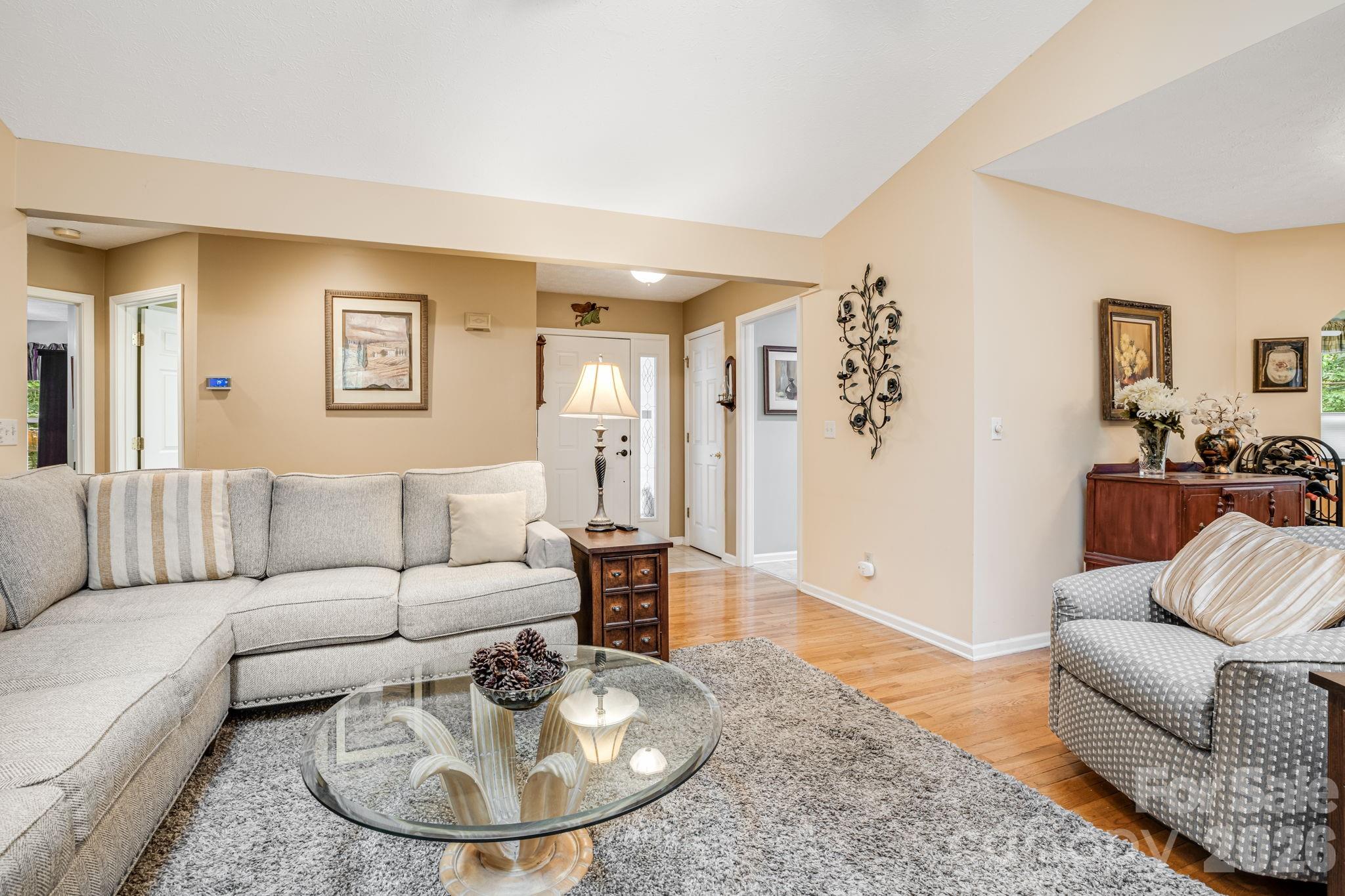 9 Firestone Court — Etowah