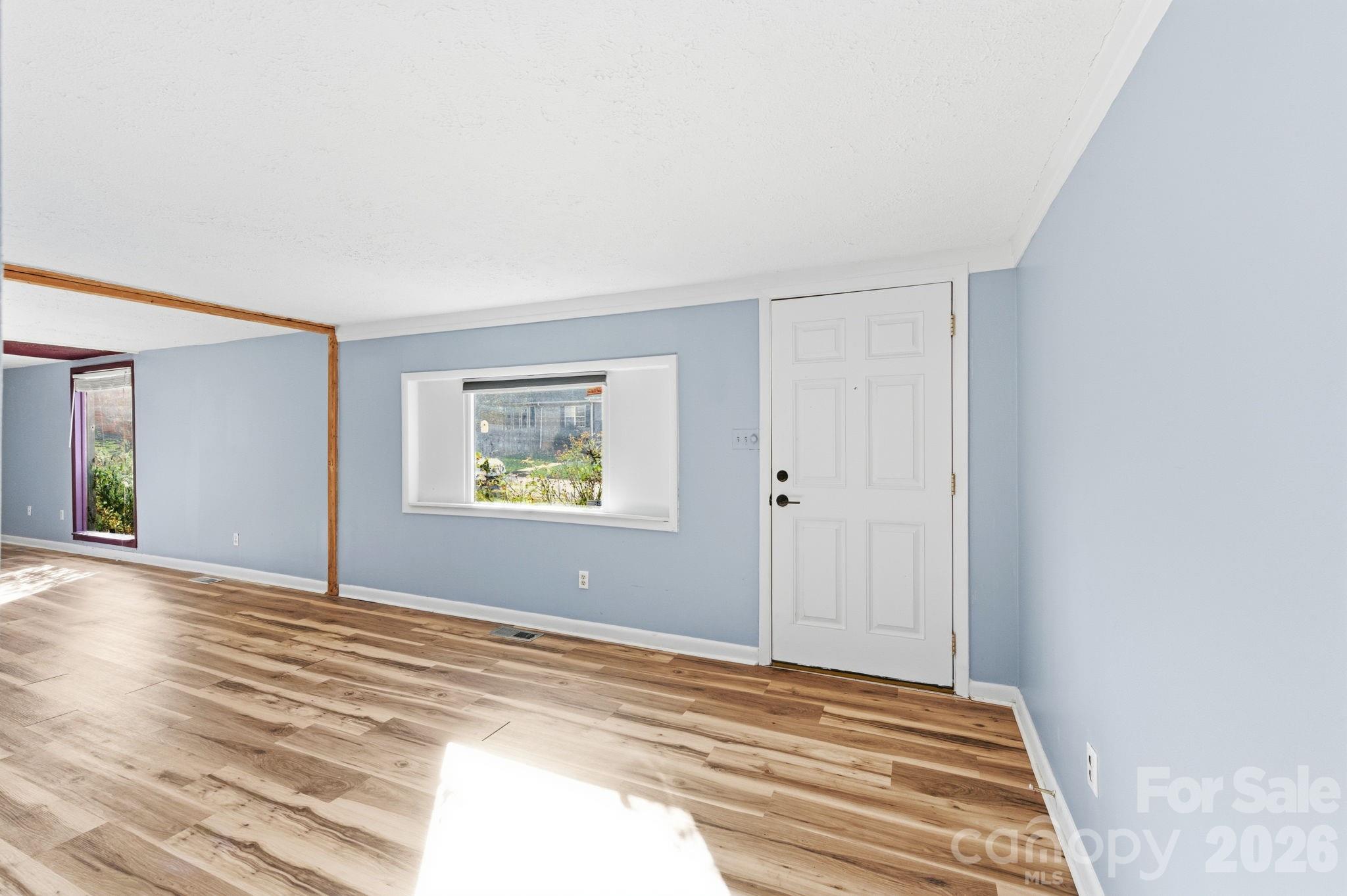 105 Smith Graveyard Road — Asheville