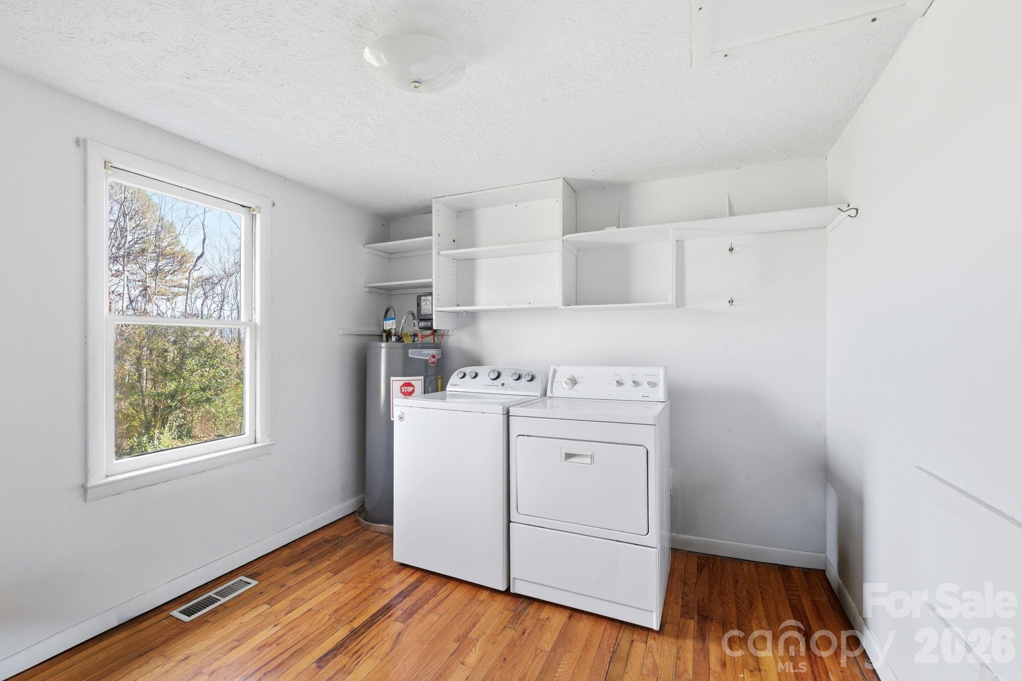105 Smith Graveyard Road — Asheville