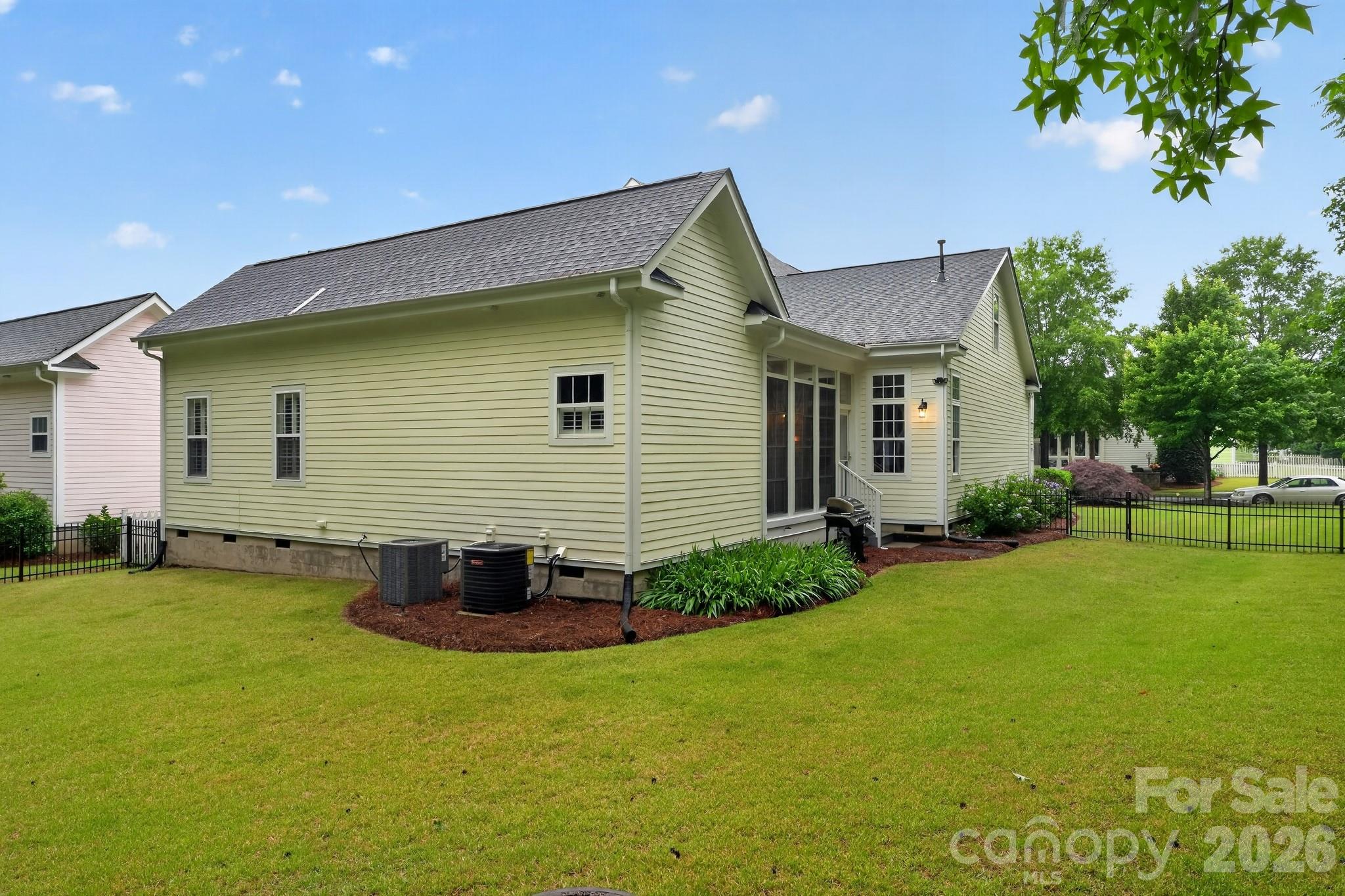 18128 Meadow Bottom Road — Charlotte
