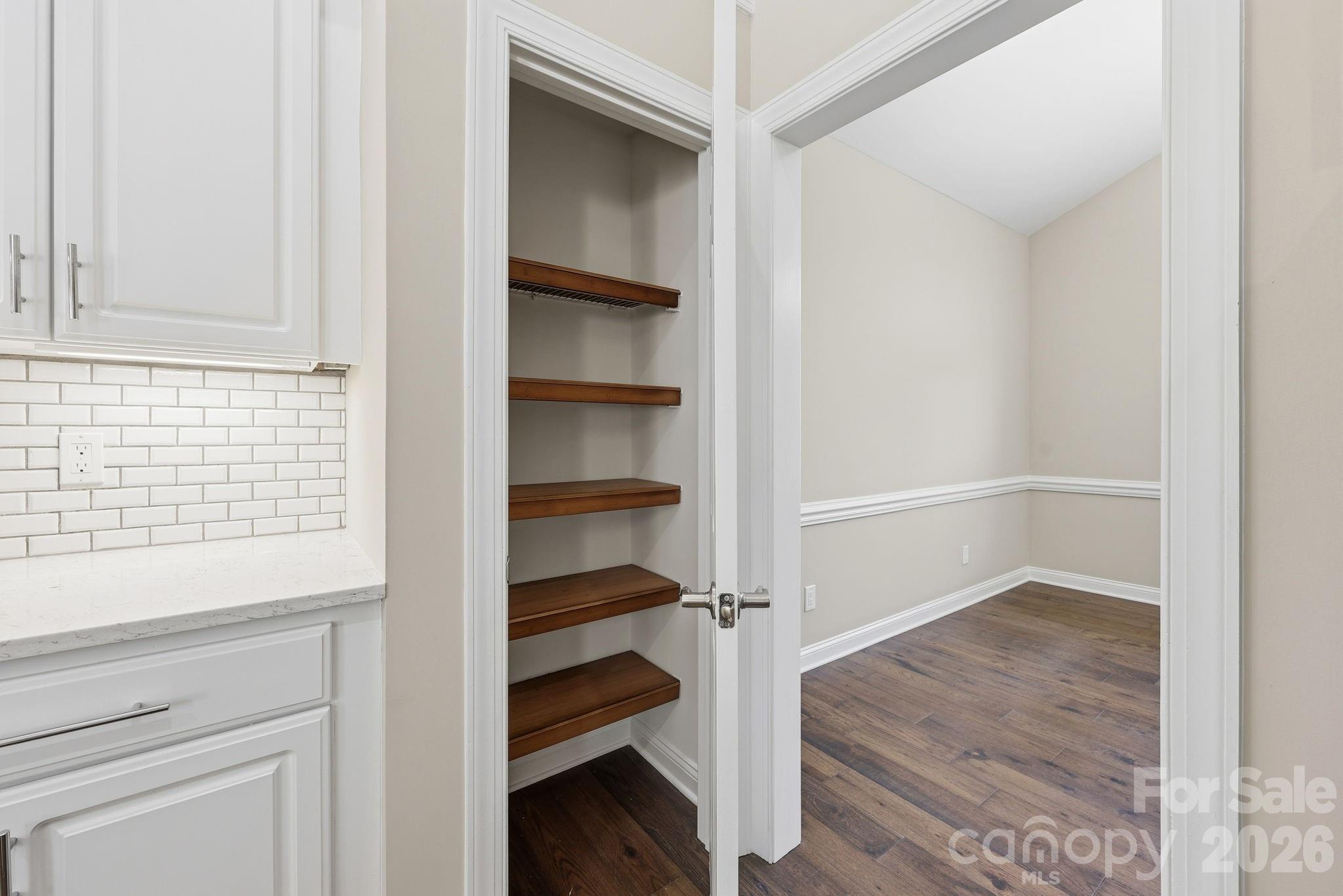 15704 Framingham Lane — Huntersville