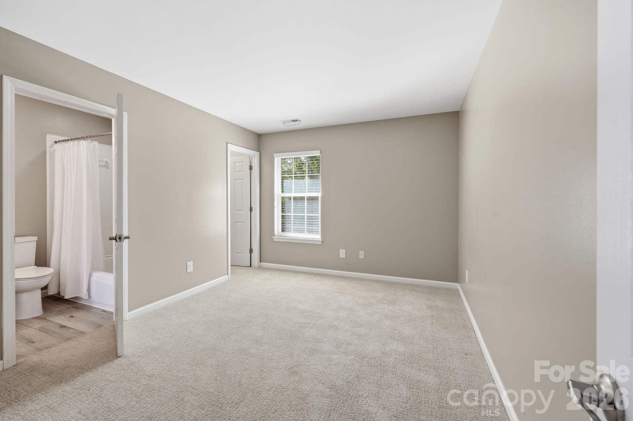 15704 Framingham Lane — Huntersville