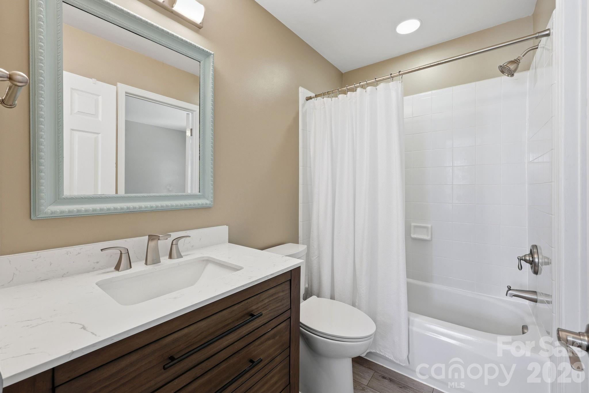 15704 Framingham Lane — Huntersville